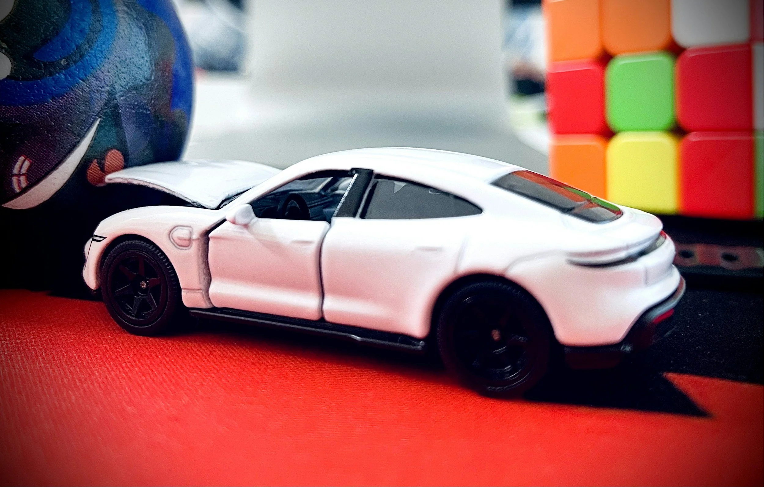 Motor vehicle accidents, in English and Mandarin