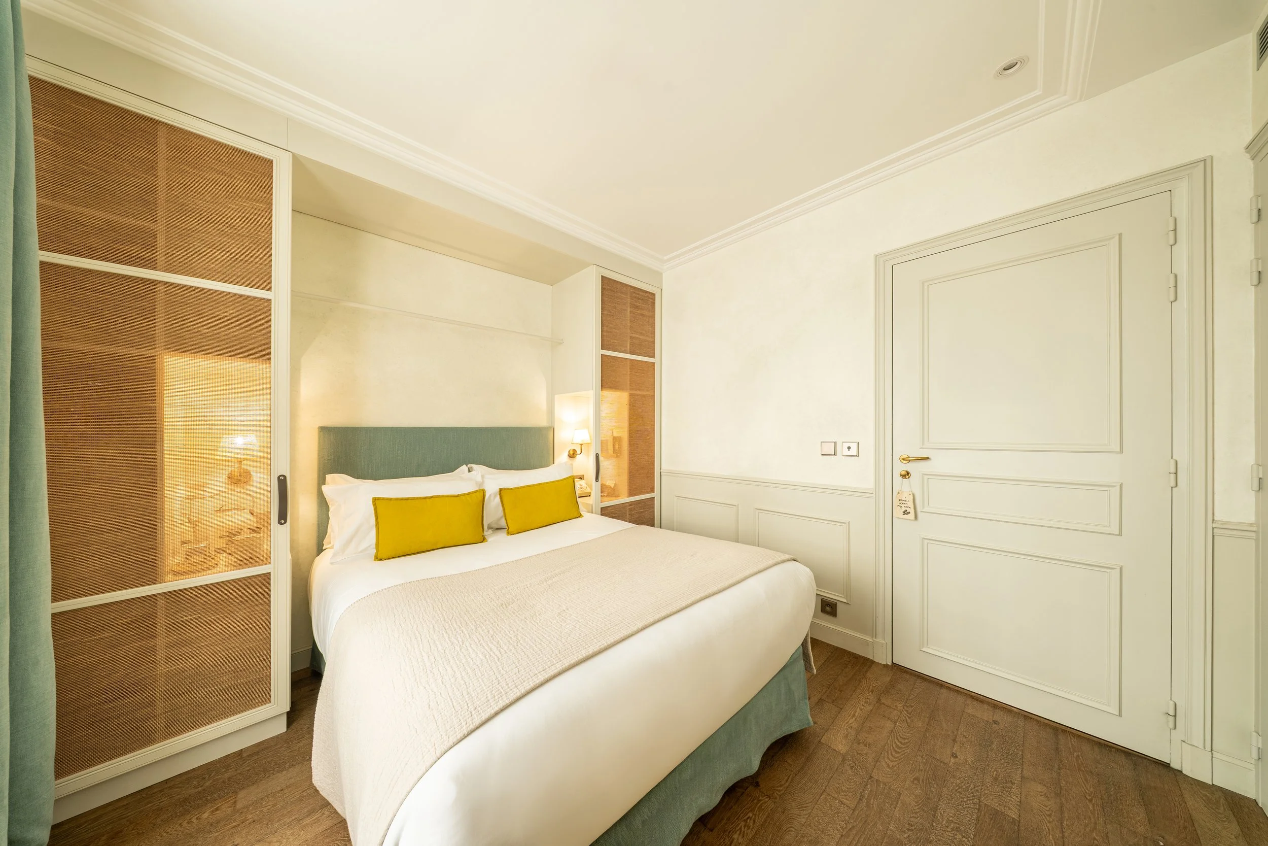 HÔTEL HOY - CHAMBRE 2-4.jpg