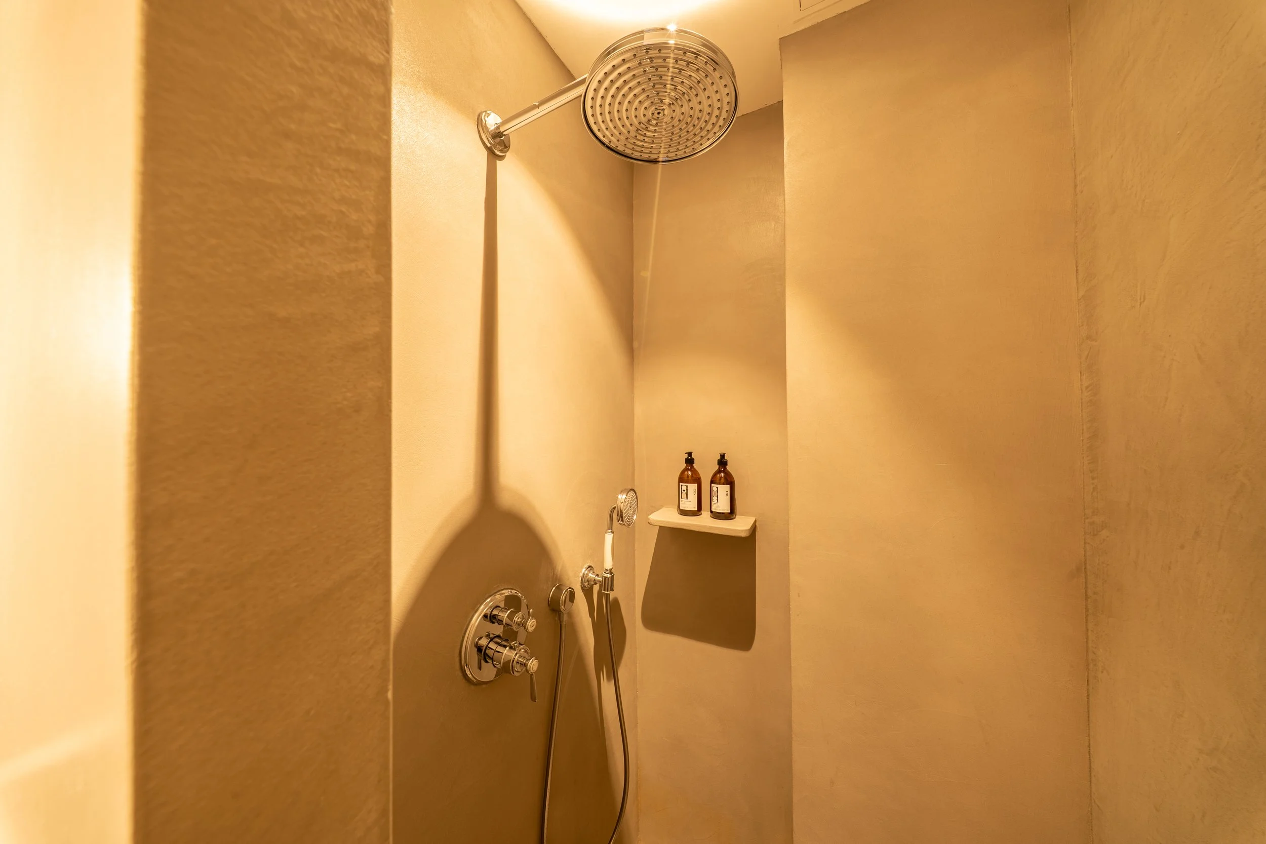 HÔTEL HOY - CHAMBRE 6-3.jpg