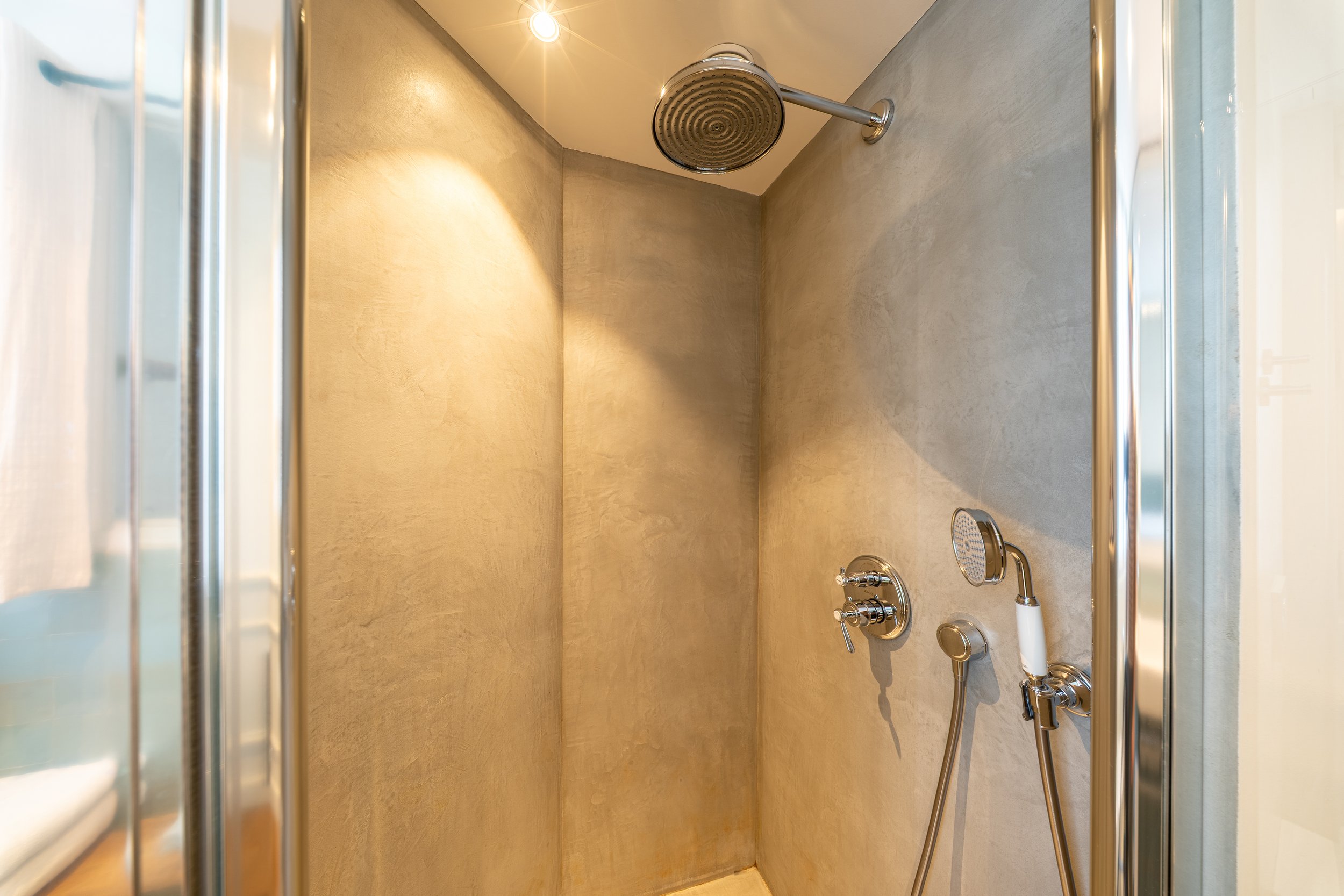 HÔTEL HOY - CHAMBRE 1-5.jpg
