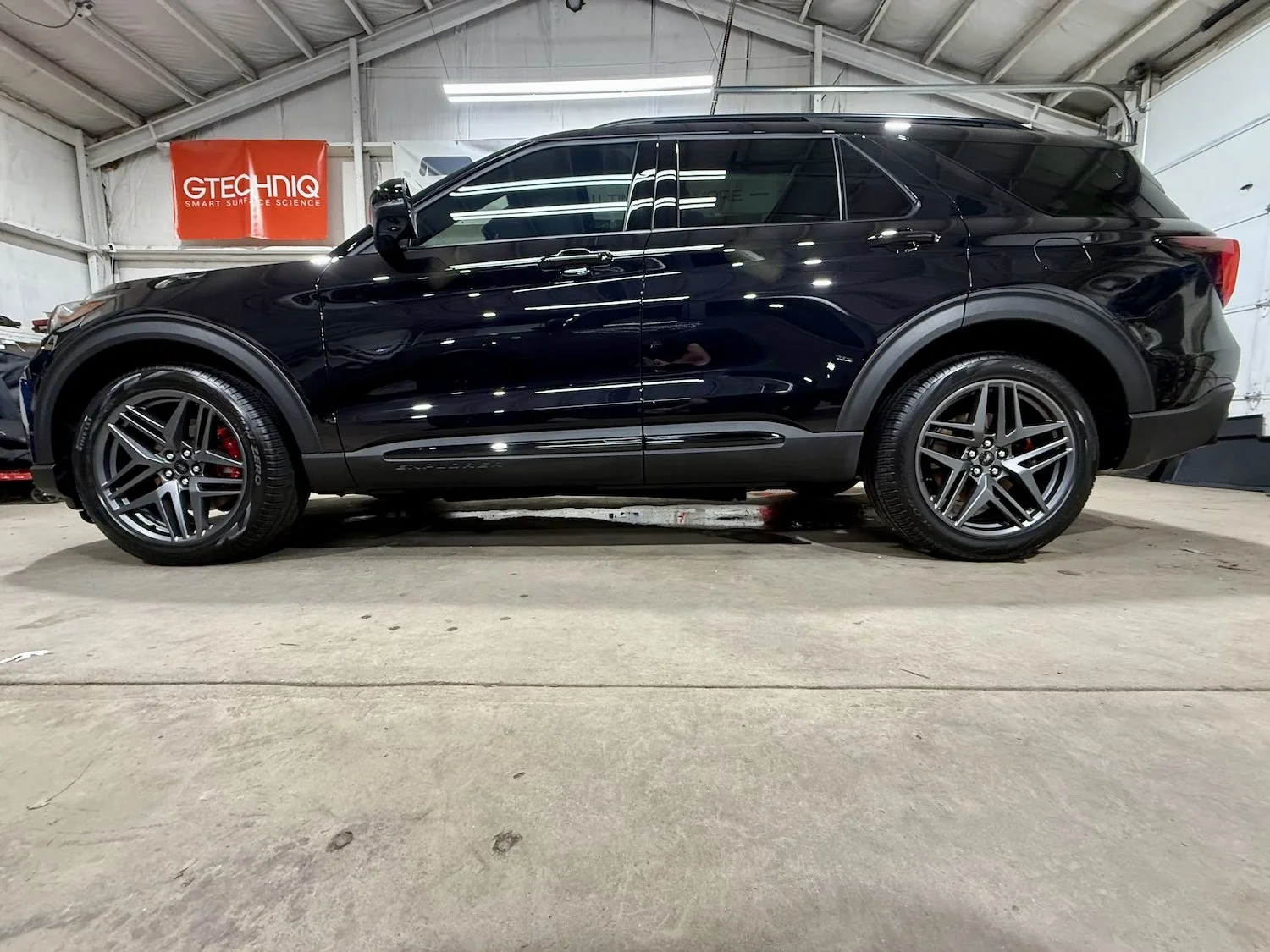 Ford Explorer.jpg