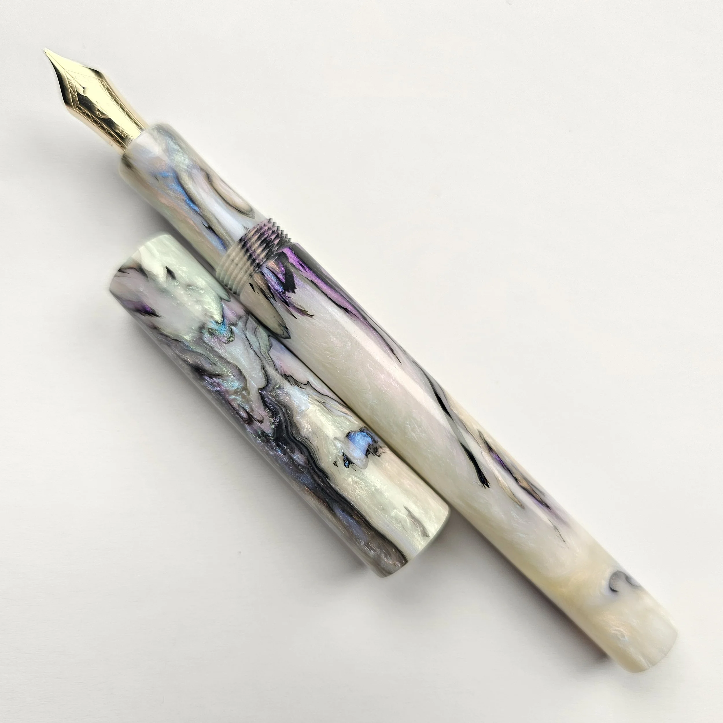 Turnt Pen Co - Papillion Light - Slim w/ 14k Sailor Nib