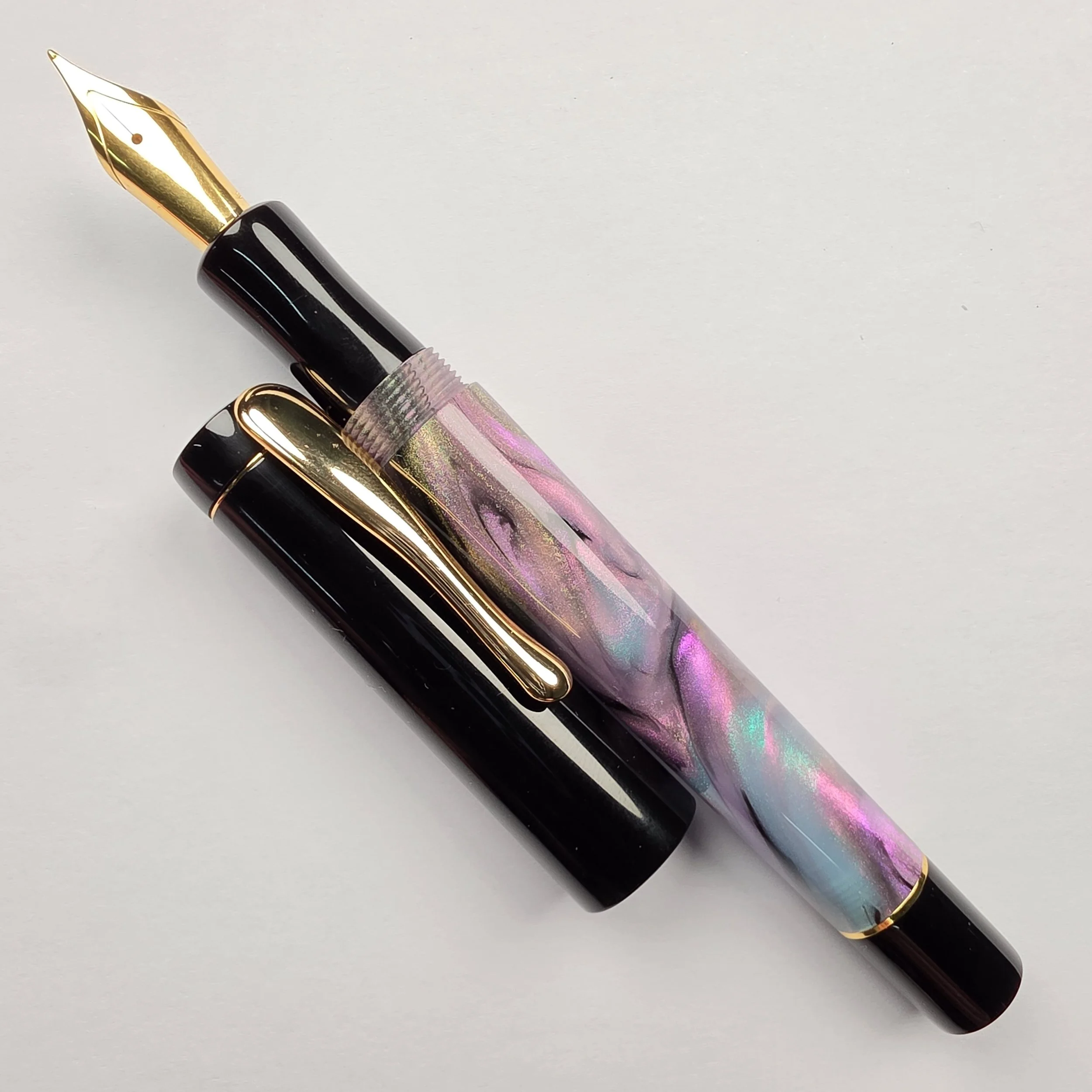 Just Turnings - Unseelie Colourshift Deluxe (MNM) (2)