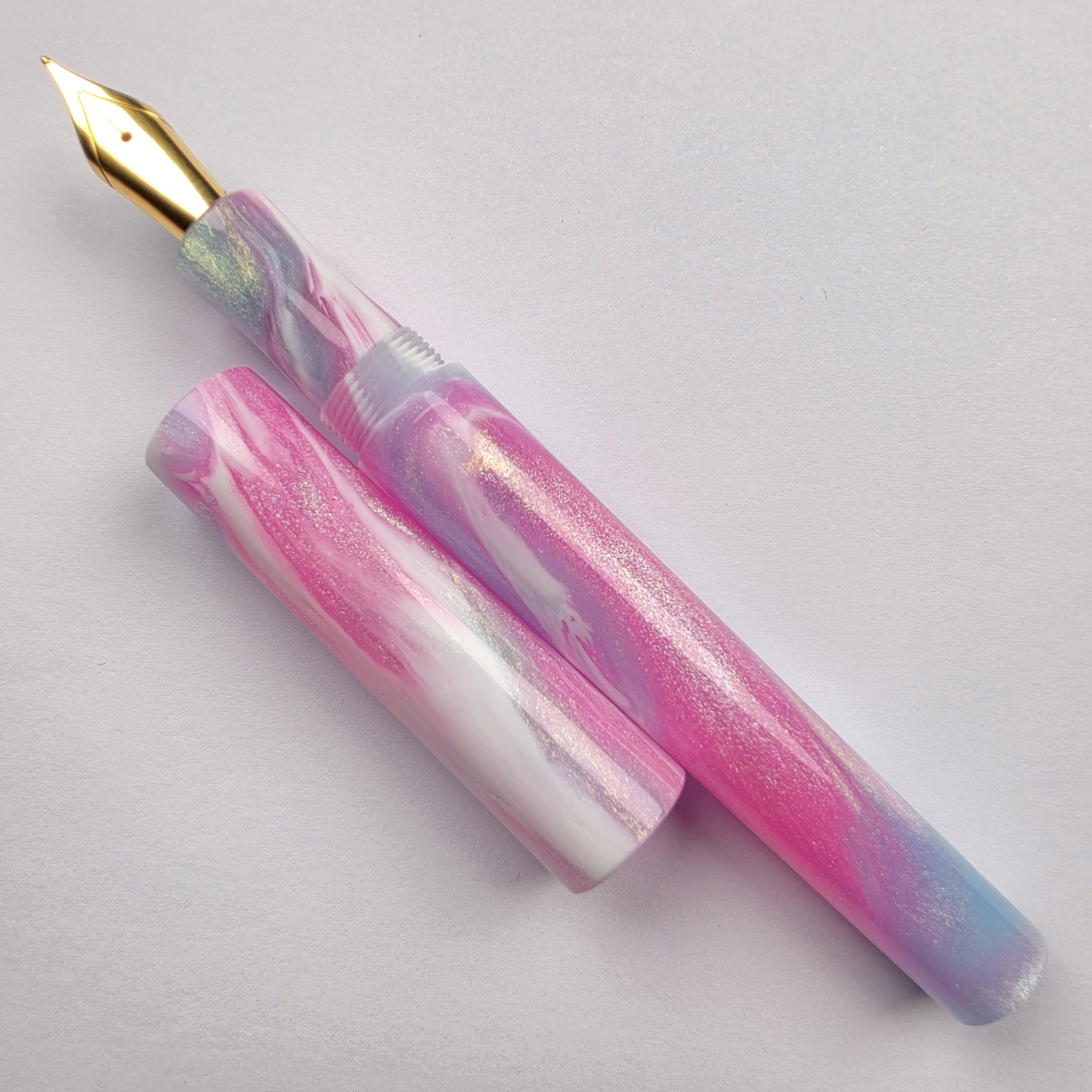 Just Turnings - Pink Blue Colourshift with plain white (2)