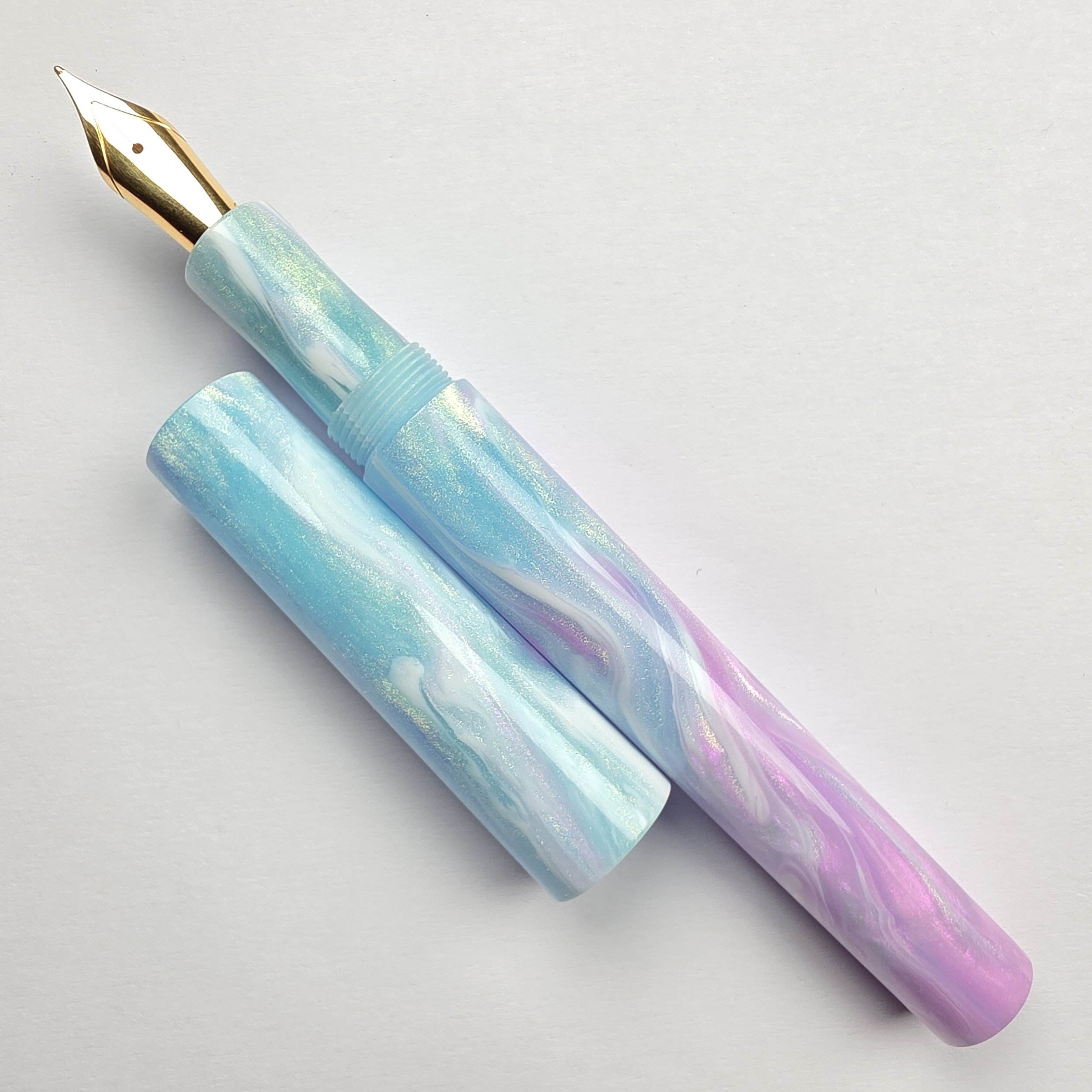Just Turnings - Purple Blue Colourshift with plain white