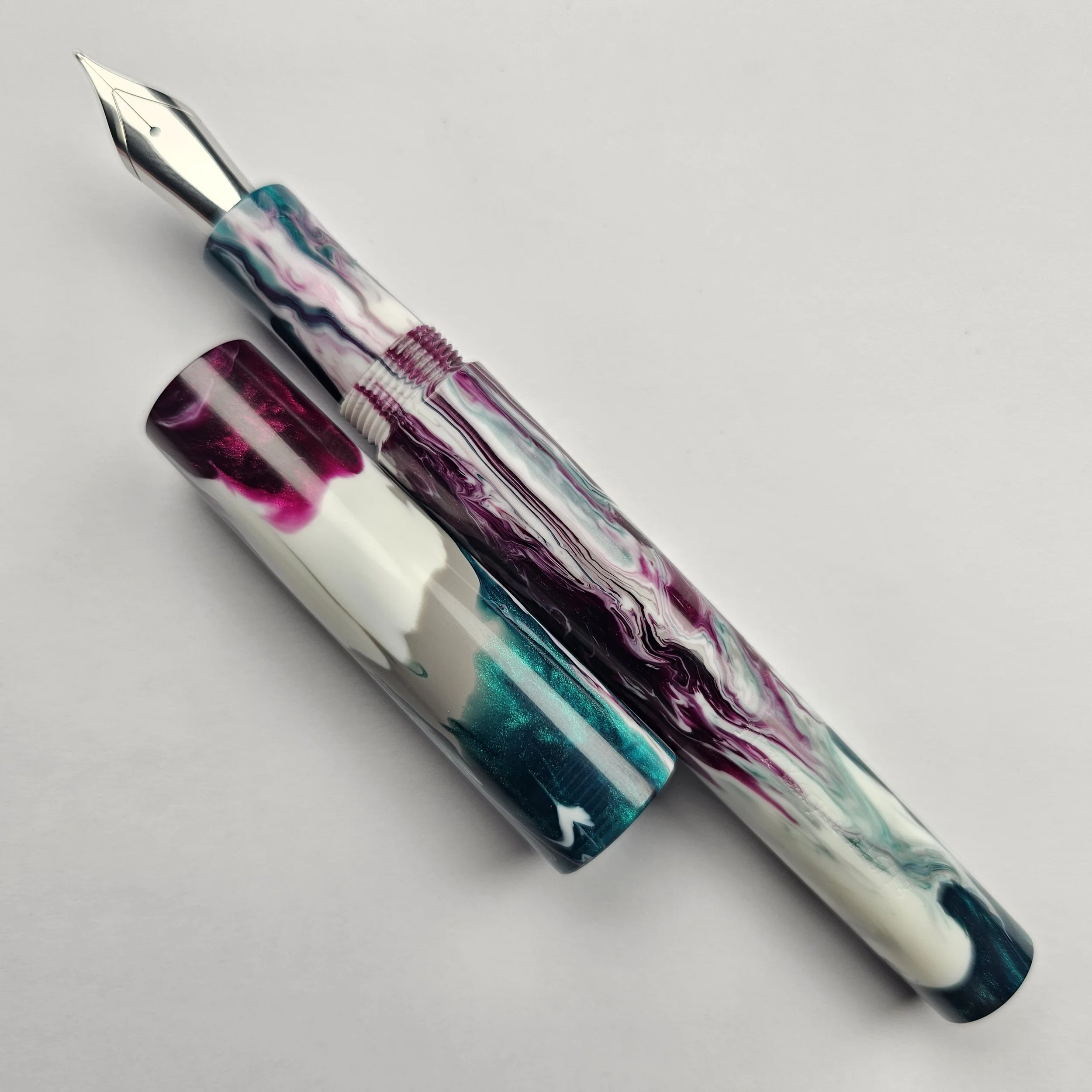 Karyna Loves to Plan x Just Turnings - Moody Orchid #16/18  Standard Pen