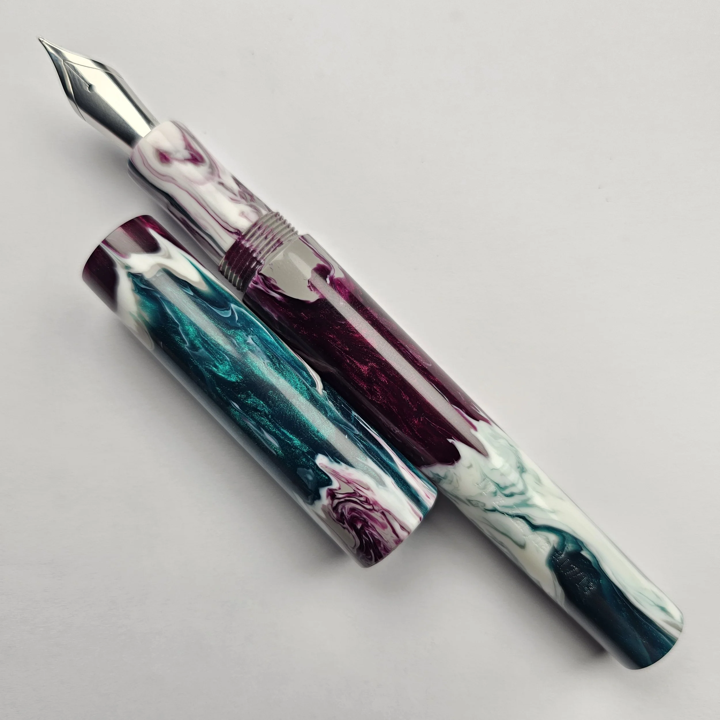 Karyna Loves to Plan x Just Turnings - Moody Orchid #17/18  Standard Pen