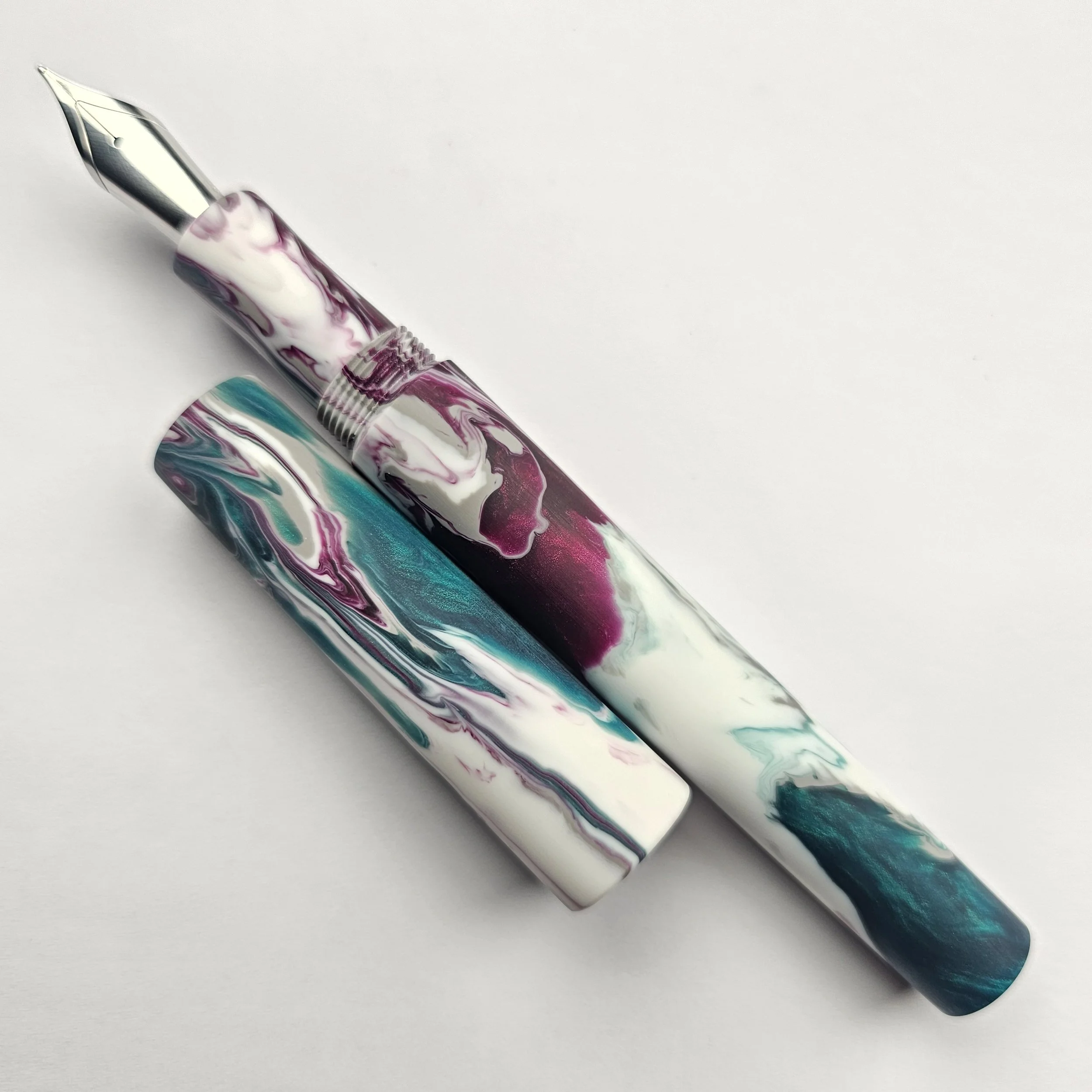 Karyna Loves to Plan x Just Turnings - Moody Orchid #18/18  Standard Pen (Matte finish)