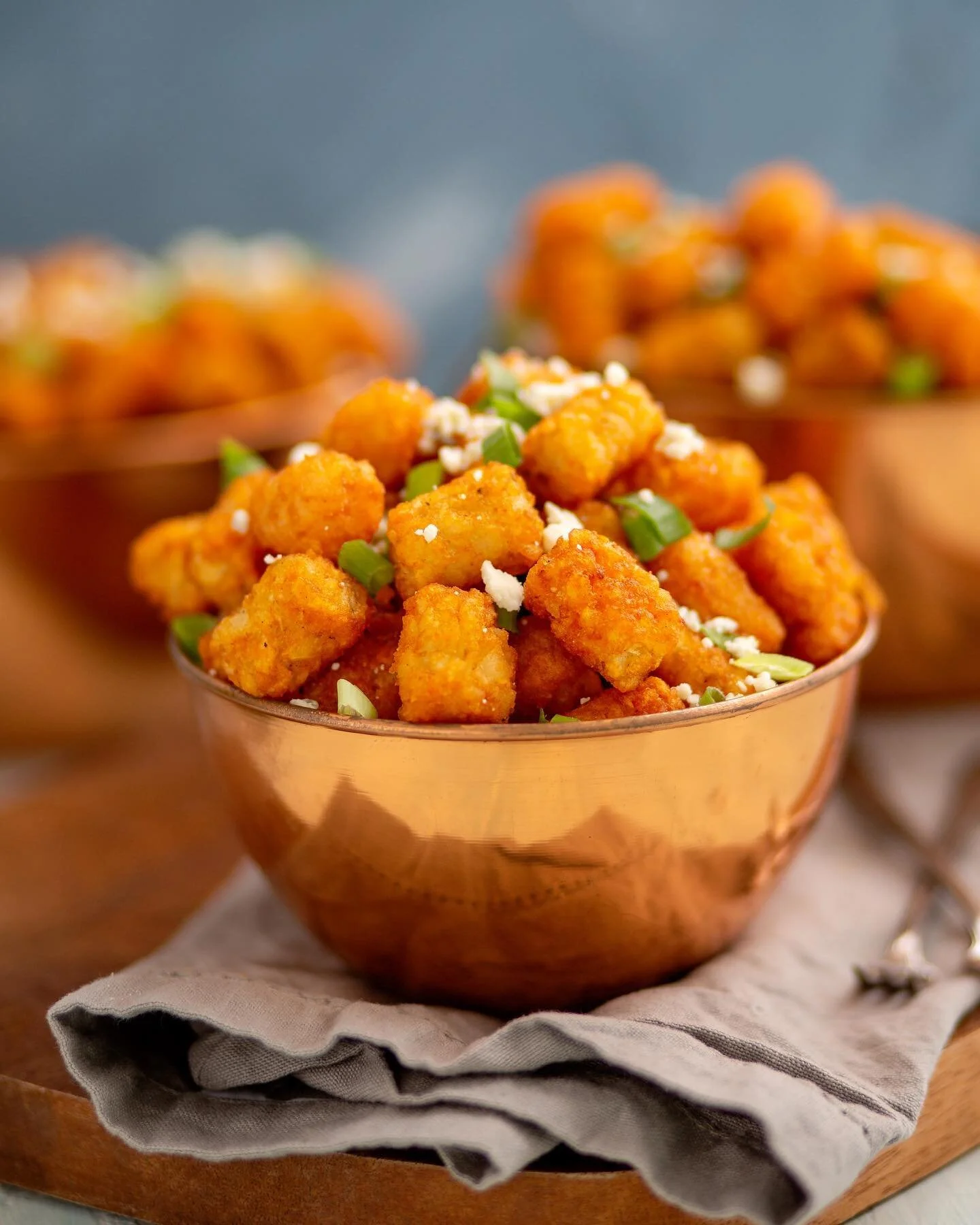 I could really use some tater tots right now 😔... or some waffles fries&hellip;or curly fries&hellip;or potato chips&hellip;.or just bring me all of it?🥹
&bull;
&bull;
&bull;
#foodreels #tampaeats #tampafood⁠
#tampafoodies #yelptampabay #tampabayfo