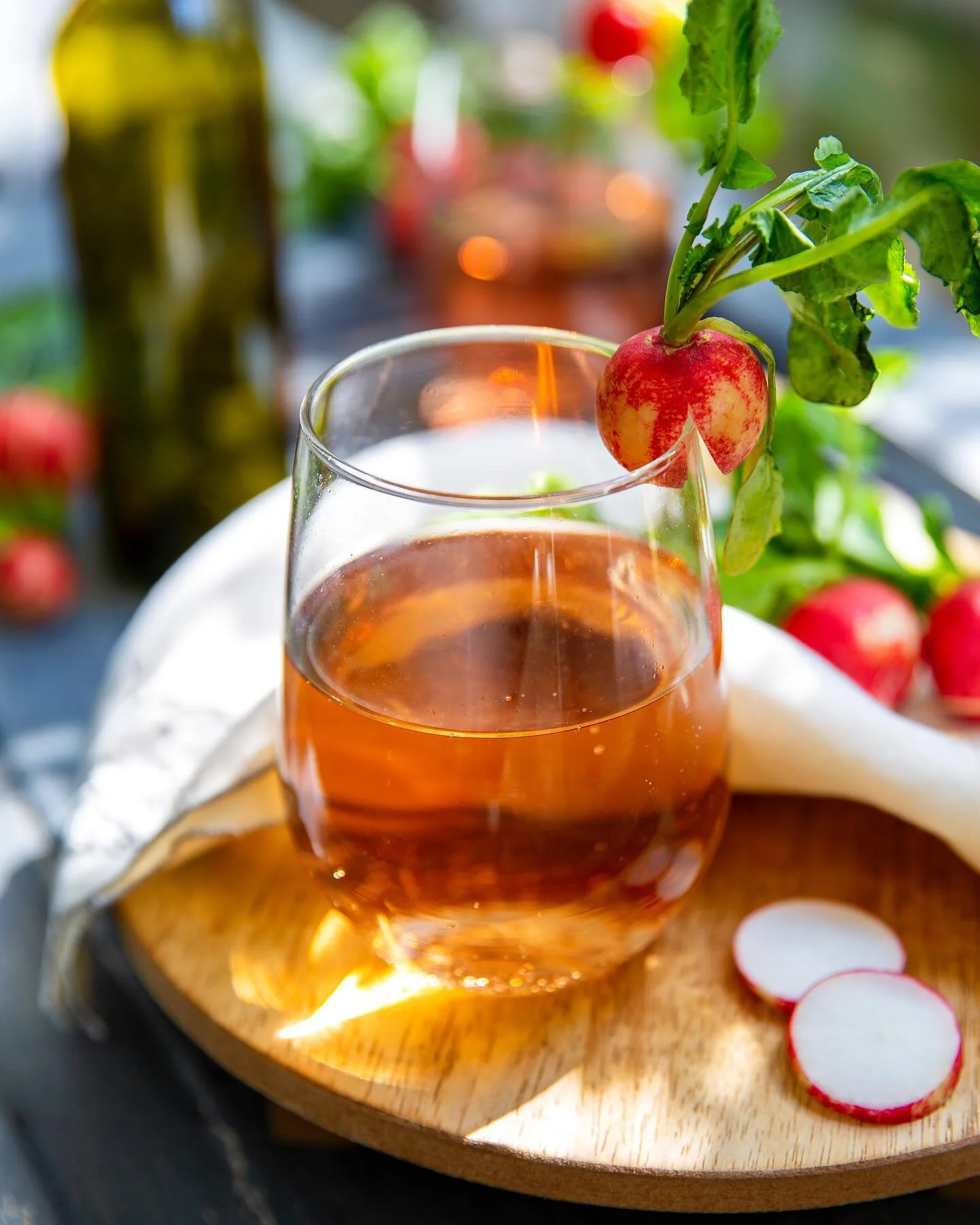 Ever had radish ros&eacute;? I&rsquo;d be impressed if you have! If you get the chance it is yummy! The radish adds a semi-sweet peppery taste making the wine very unique 🍷 cheers!
&bull;
&bull;
&bull;
#tampaeats #tampafoodiesunite #tampalocal⁠
#tam