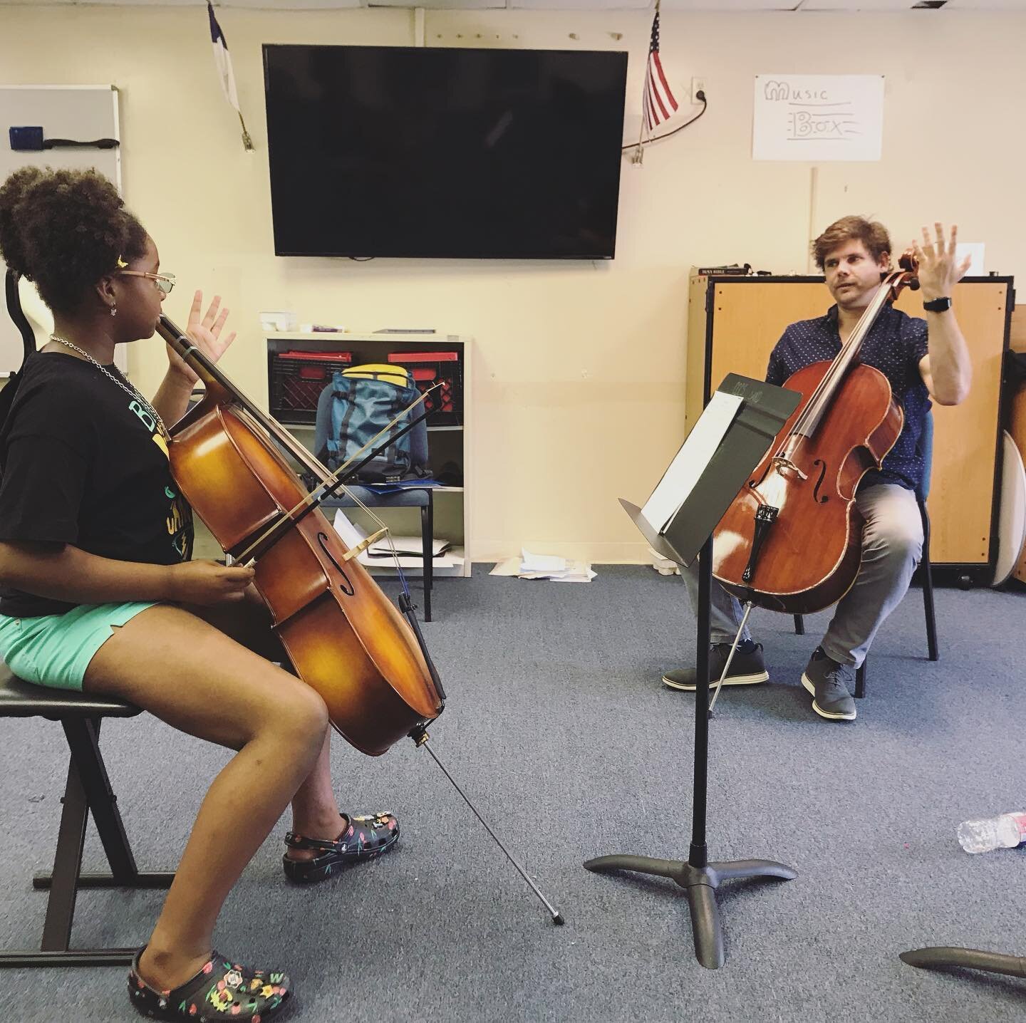 Guest artist Jake Fowler giving a wonderful cello lesson today! 🎶🎻 #cello #music #musiccamp #summercamp #neworleans