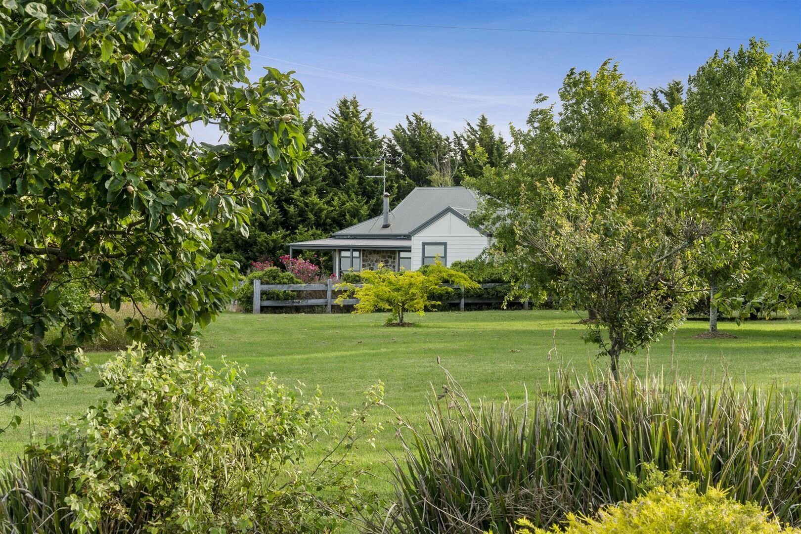 Graysons Estate - Luxury Private Property - Accomodation - Country Victoria - Group Bookings 10.jpeg