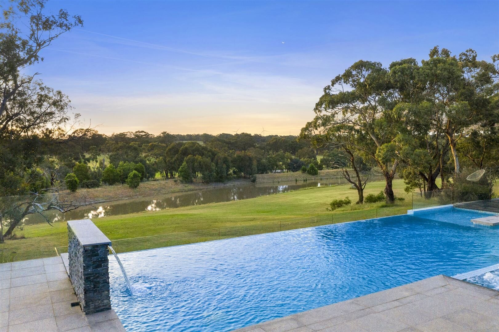 Graysons Estate - Luxury Private Property - Accomodation - Country Victoria - Group Bookings 17.jpeg