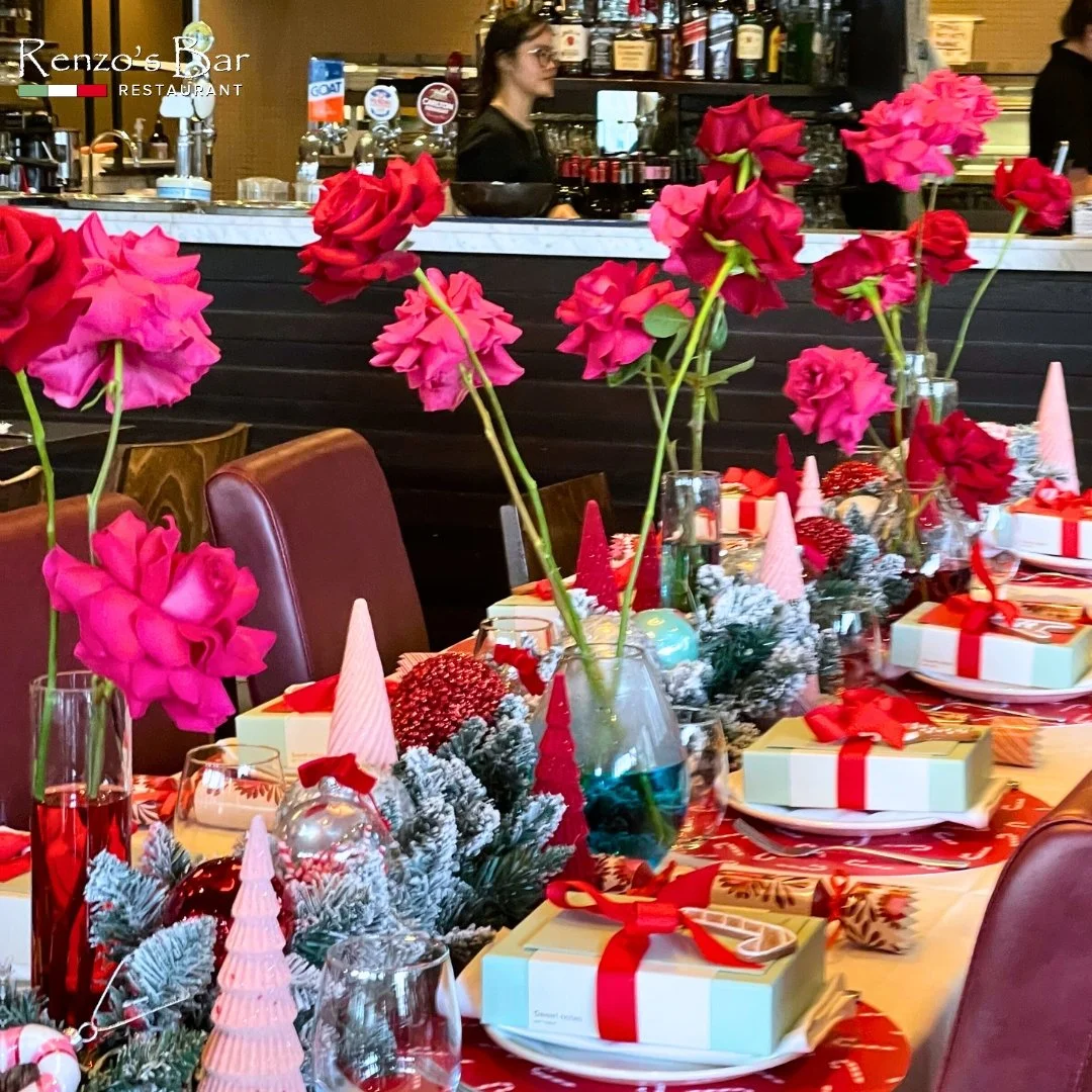 Celebrate Christmas the Italian way with an unforgettable feast at Renzo's Bar. From fresh seafood to comforting pasta, we&rsquo;ve got your festive table sorted. 🎄🍝

Book ahead at the link in bio.

#christmasdinner #festivefeast #italianchristmas 