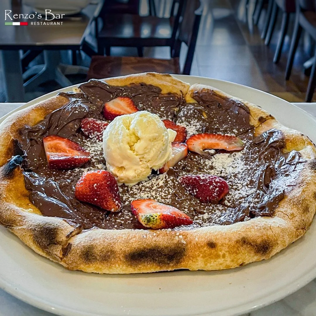 Kids and big kids alike can&rsquo;t resist our Nutella Pizza! 🍫🍕

Chocolatey goodness on a perfect pizza base... it&rsquo;s a treat for all ages. 

#nutella #nutellapizza #sweettooth #kidsfavourites #renzosbar #chocolatelovers #docklands #melbourne