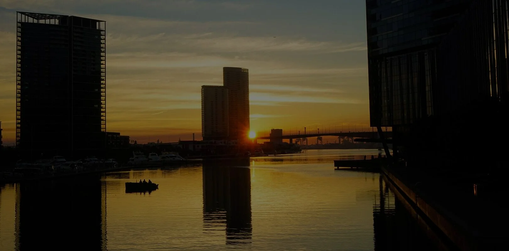 Dining by the Waterfront at Docklands | Renzo’s Bar