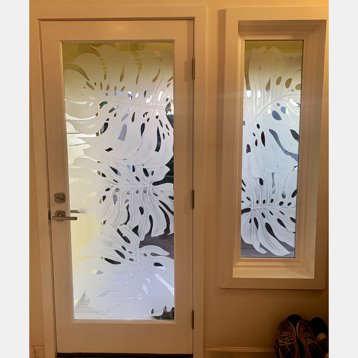 Entrance Door &amp; Side Panel