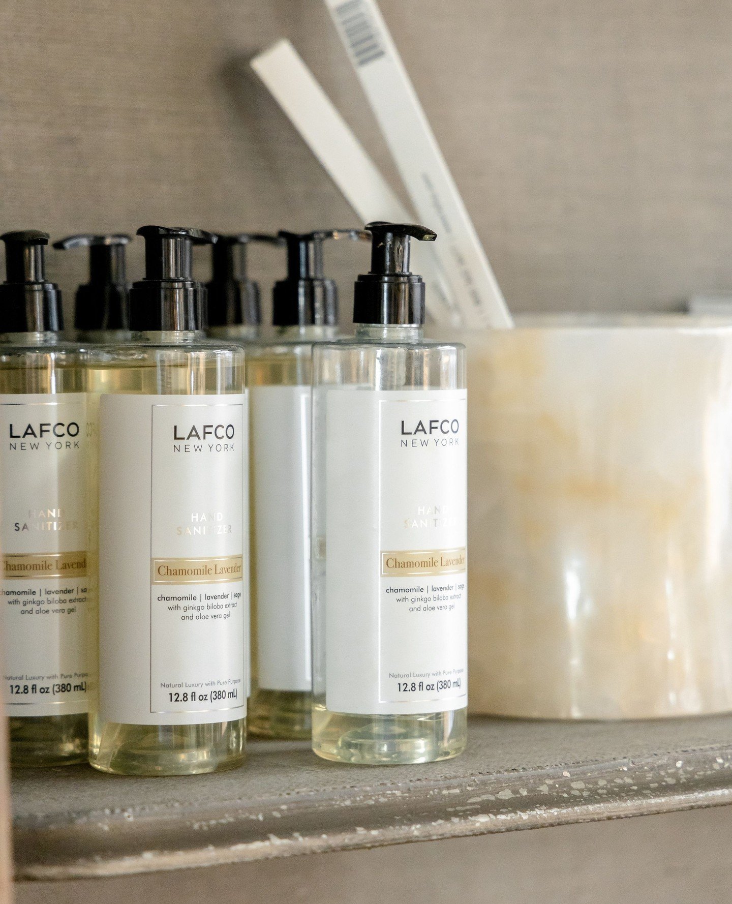 Elevate the basics with LAFCO&rsquo;s refined hand sanitizer 💫 Perfect for entryways, powder rooms, or gifting! Tap to bring a little extra luxury to everyday moments! ⁠
⁠
#LuxeSanitizer #HoustonInteriors #HomeStyle #InteriorInspo