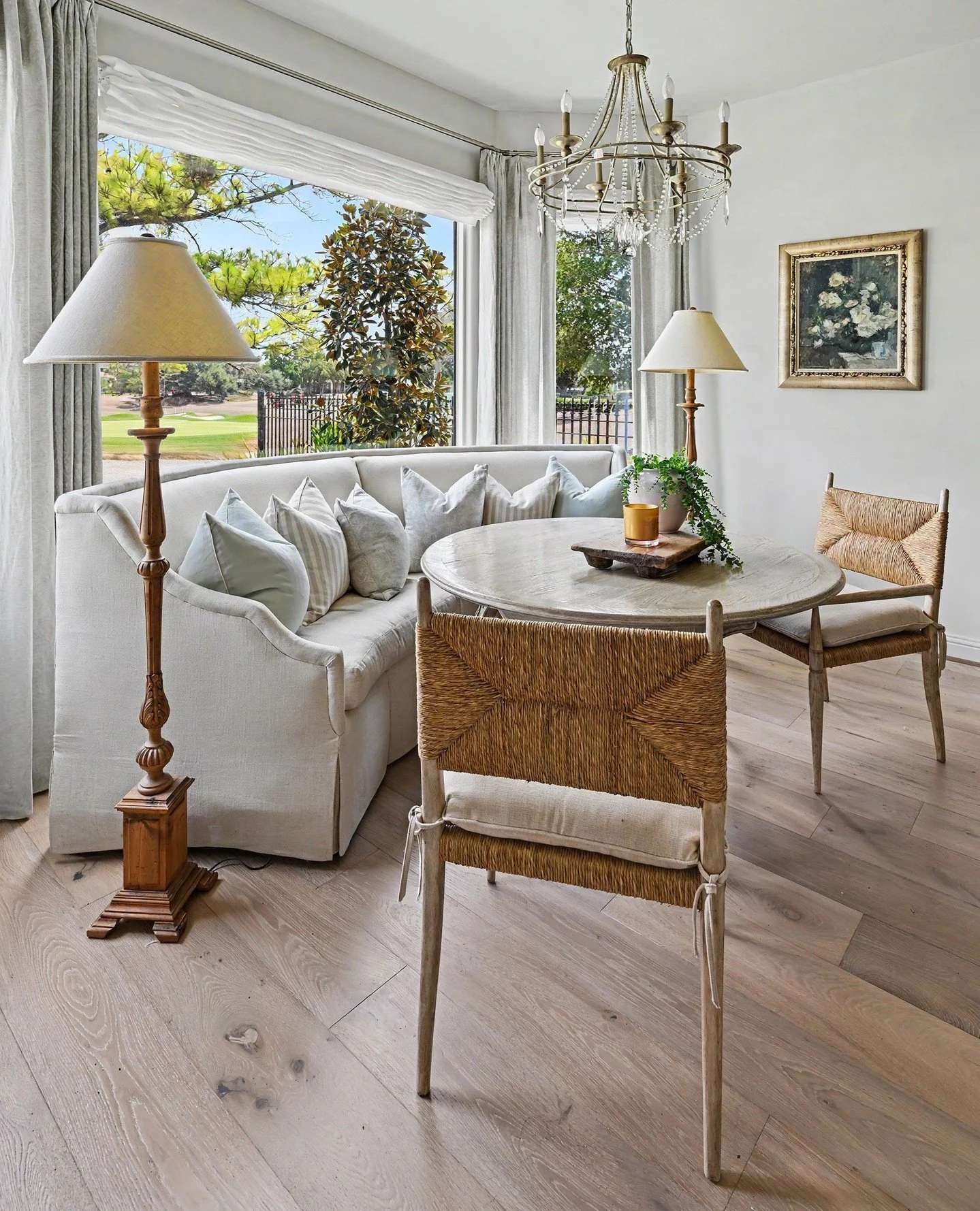 A breakfast nook designed for slow mornings and everyday moments. ☕️Layered neutrals, natural textures, and a custom banquette come together to create a space that feels both elevated and effortlessly comfortable.⁠
⁠
Project: Royal Oaks - French Coun