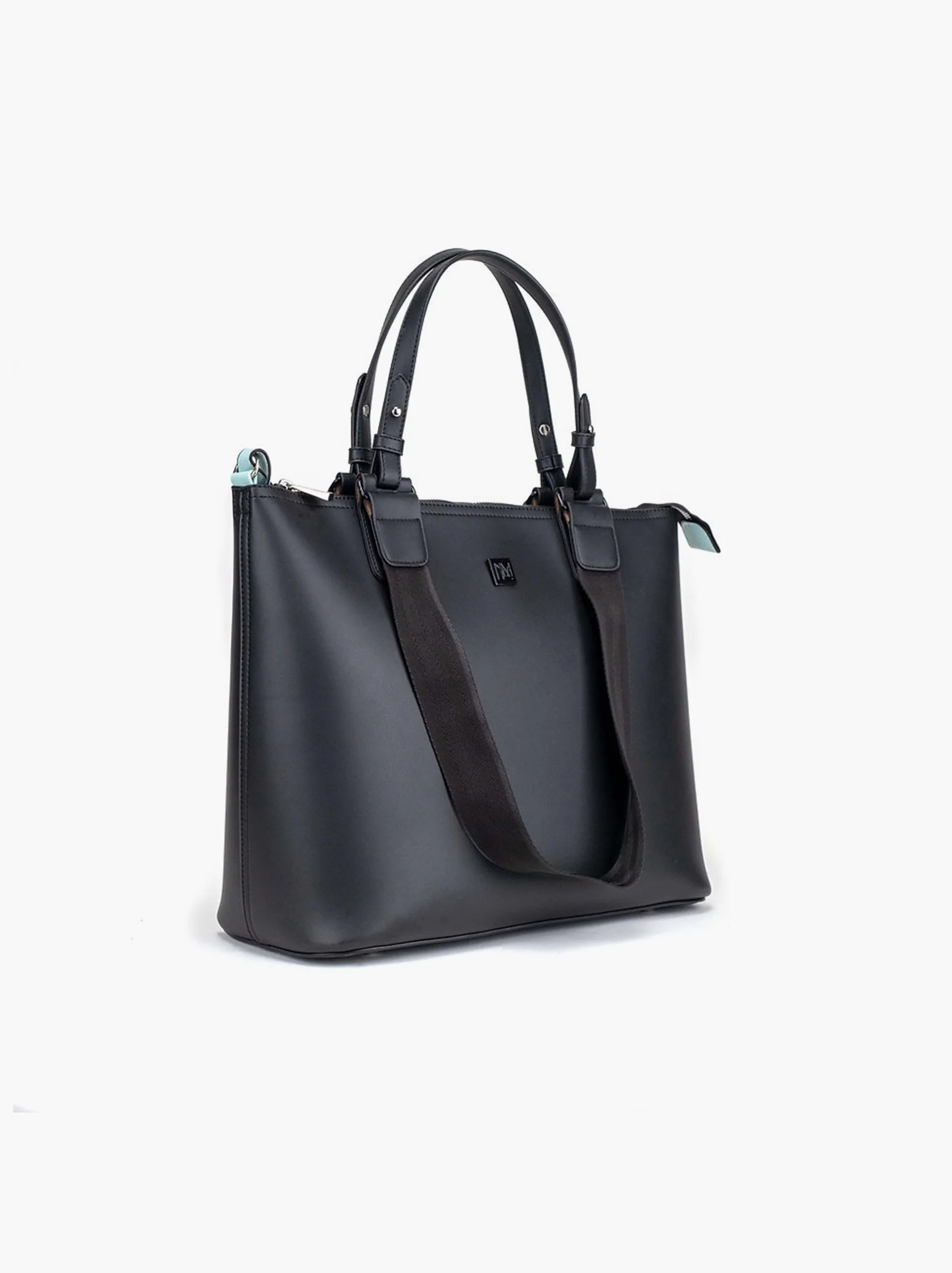 605negro-nuriamorera-3.jpg