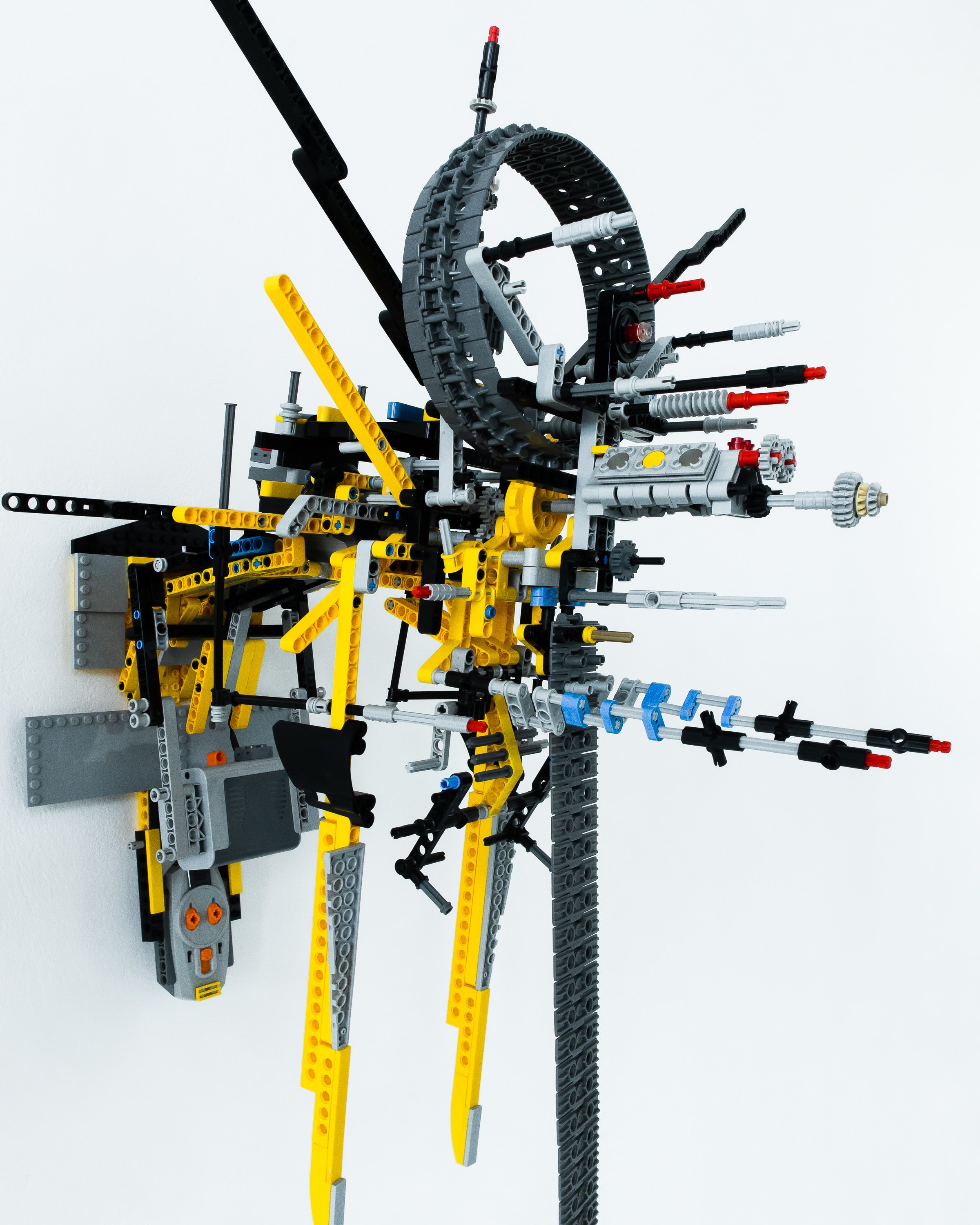LEGO.02_Uro_small-3.jpg