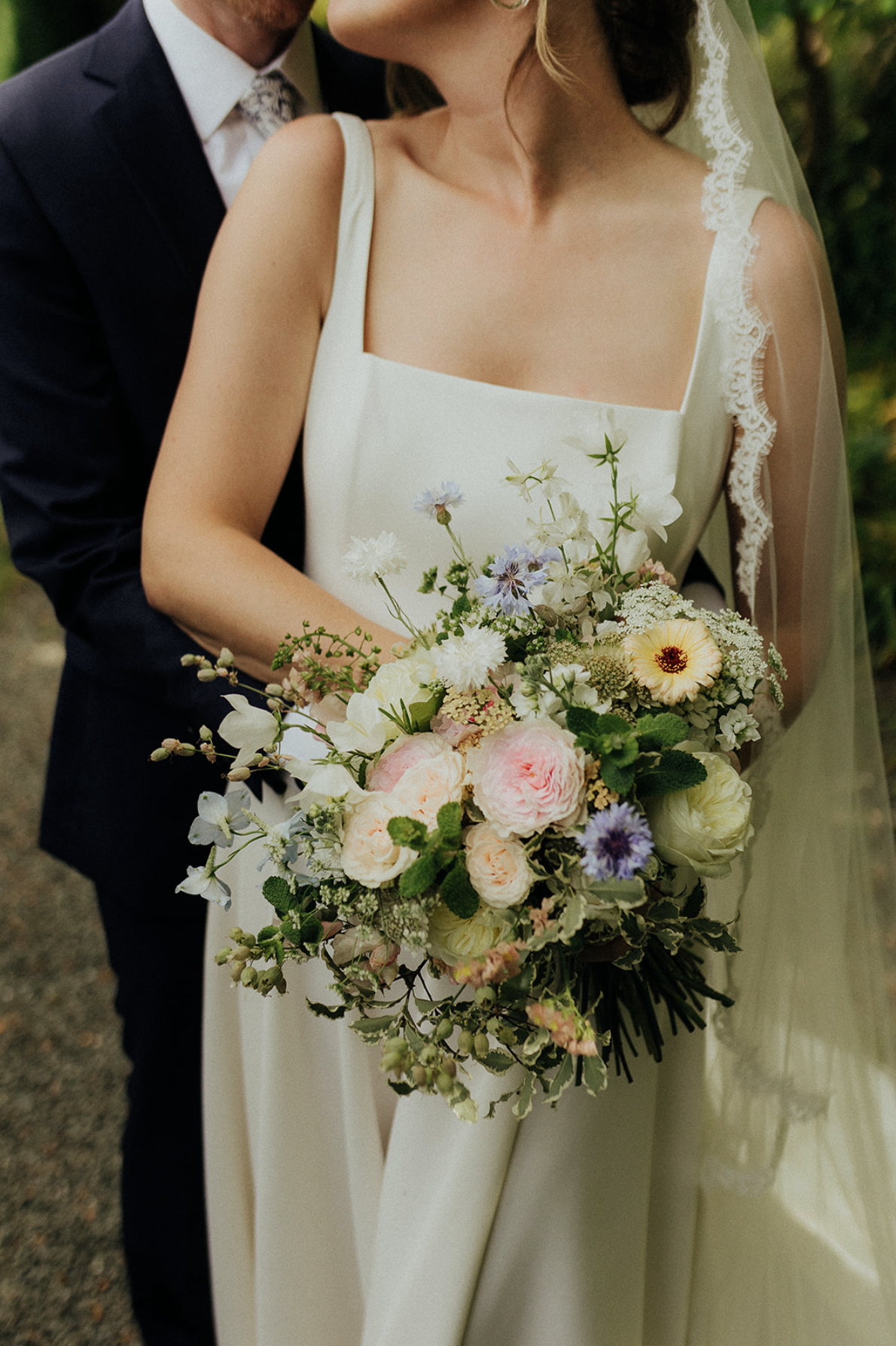Natural bridal flowers for wedding at Llangoed Hall