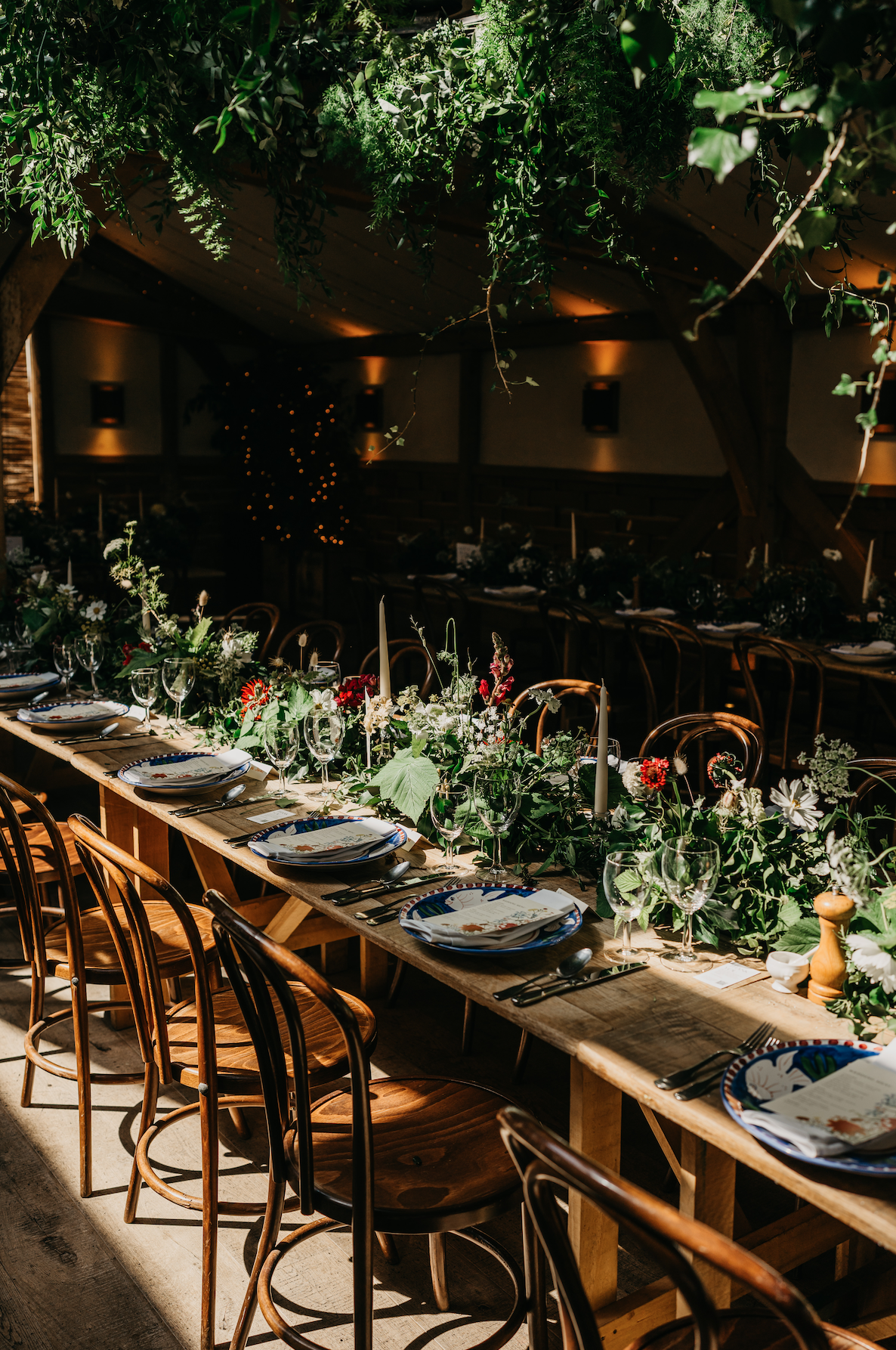 Wedding reception flowers, Cripps Barn, Cotswolds