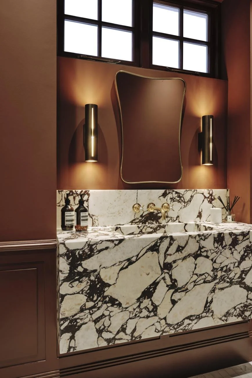 bathroom3.jpg