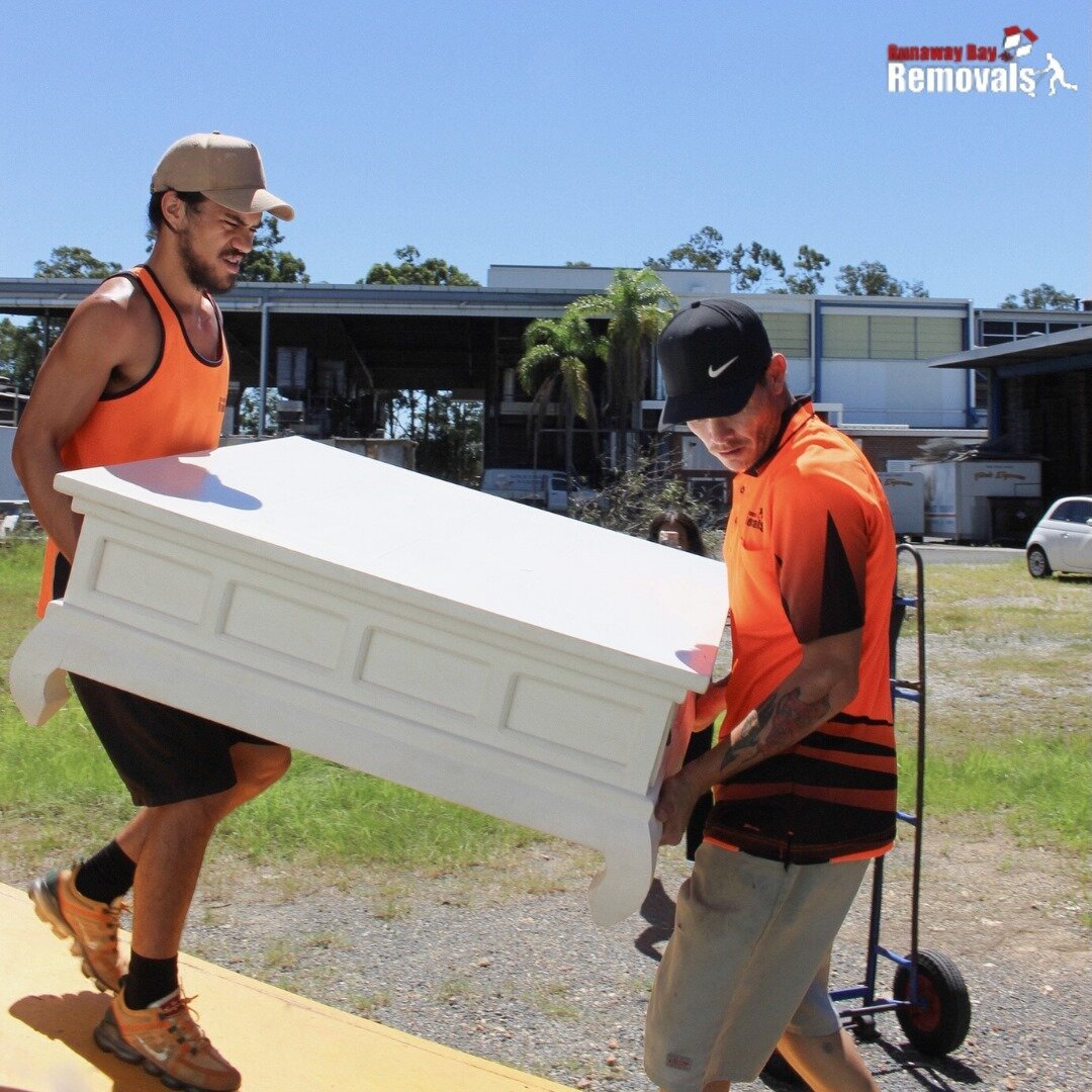 Our friendly and reliable team use the latest world-class removal equipment that ensures that all items are correctly packed, protected &amp; unpacked.⠀⠀⠀⠀⠀⠀⠀⠀⠀
⠀⠀⠀⠀⠀⠀⠀⠀⠀
#removals #goldcoast #sydney #moving #rental #truck #goldcoastremovals #sydneyt