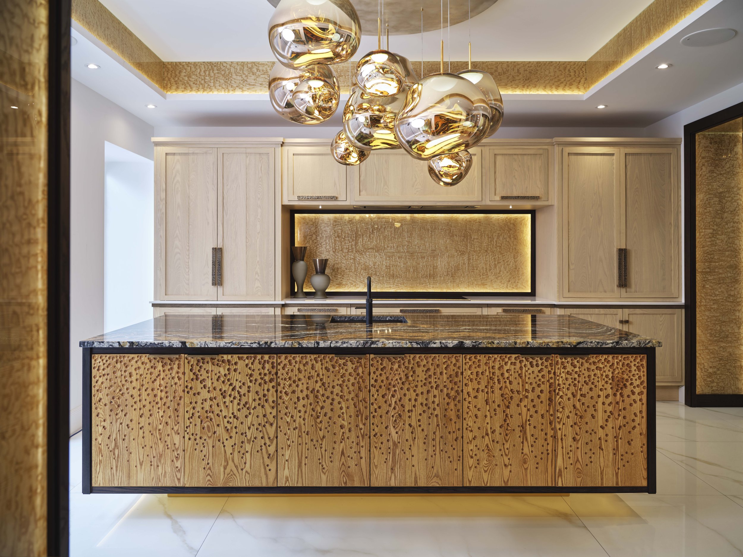 luxury-contemporary-kitchen