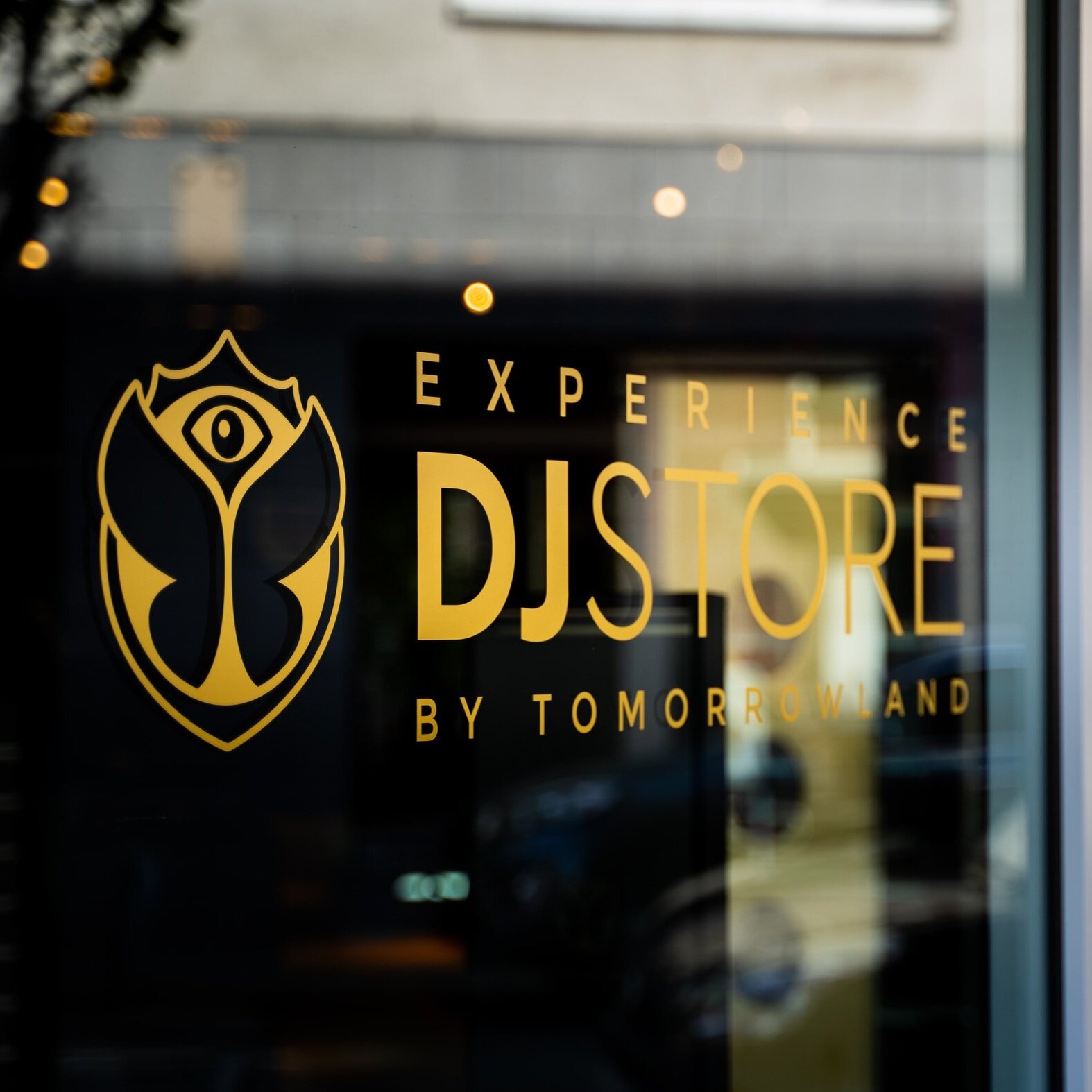 Tomorrowland DJ & Experience Store