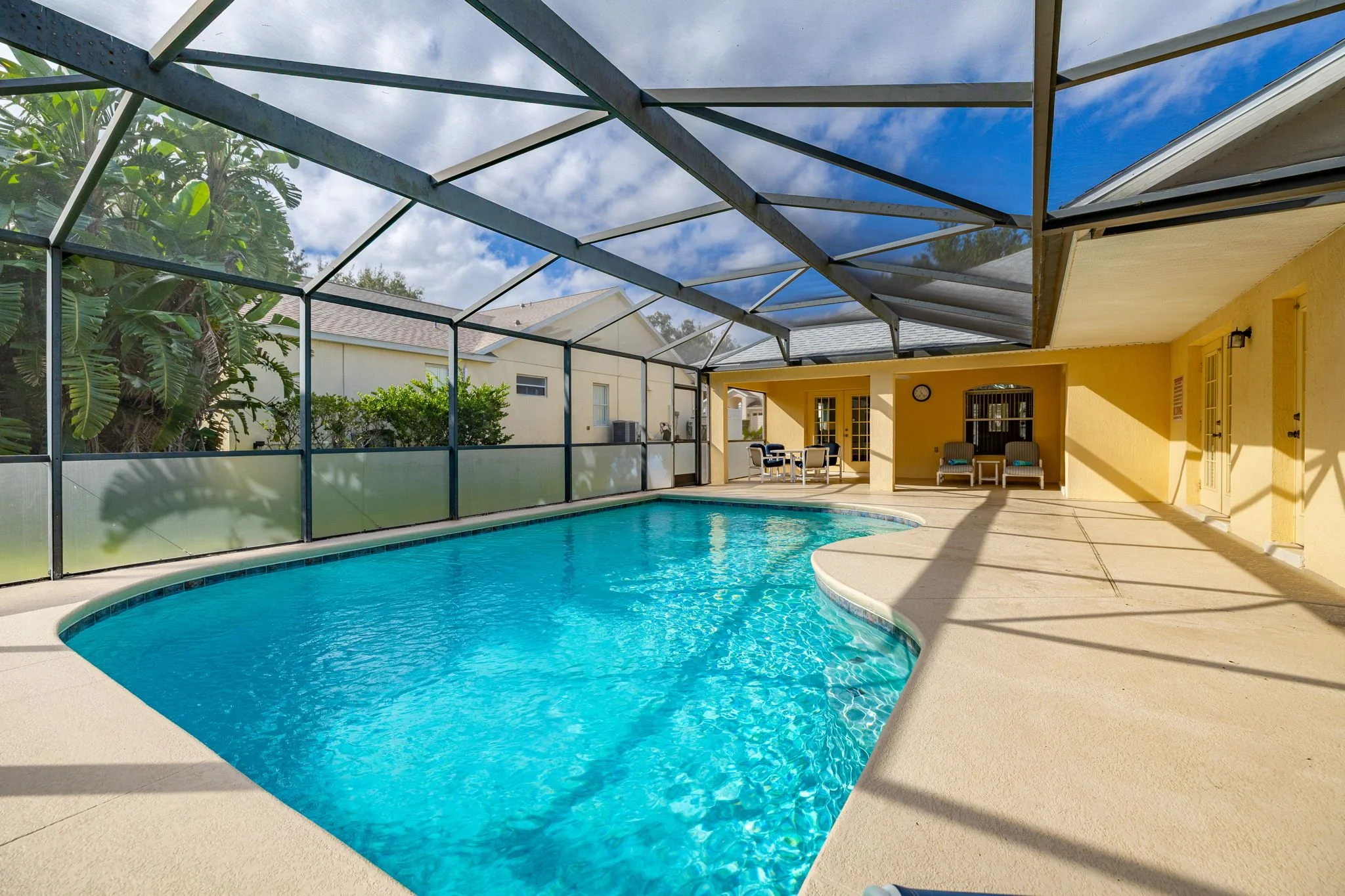 77-web-or-mls-exterior-4.jpg