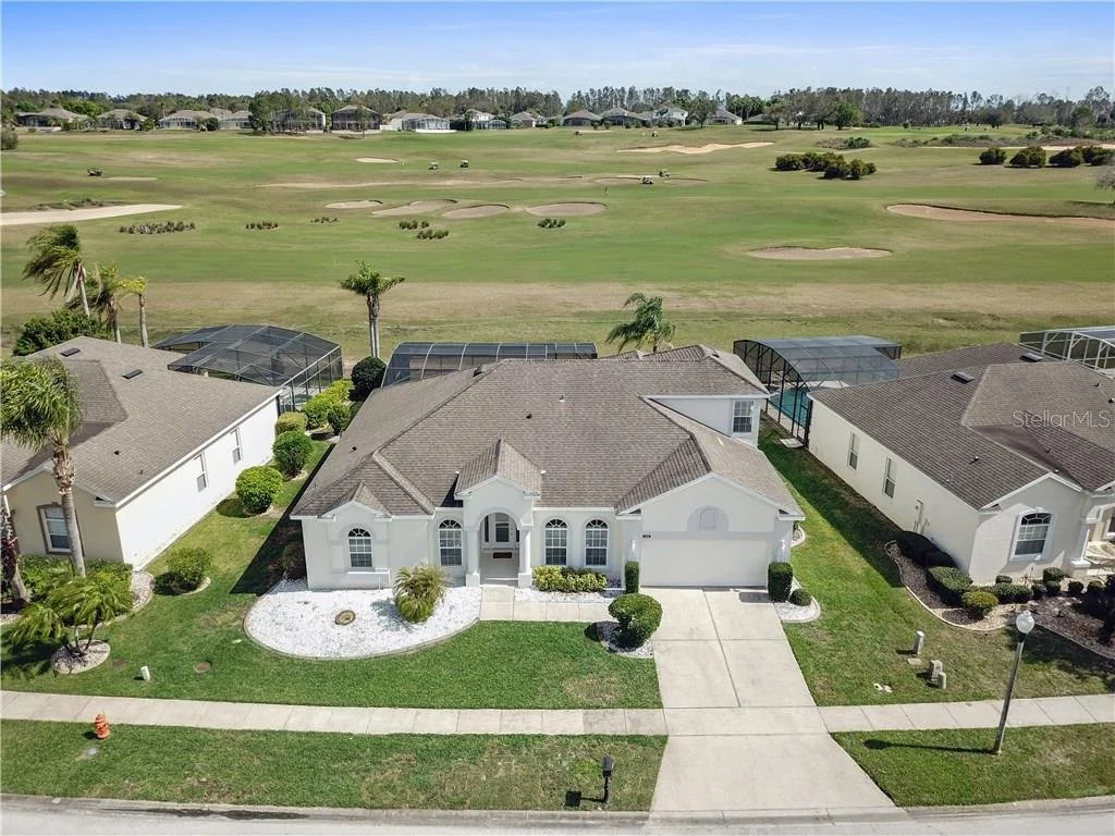 596PD - Highlands Reserve - 5 Bed, 3 Bath Modern Villa with Spacious Pool Deck