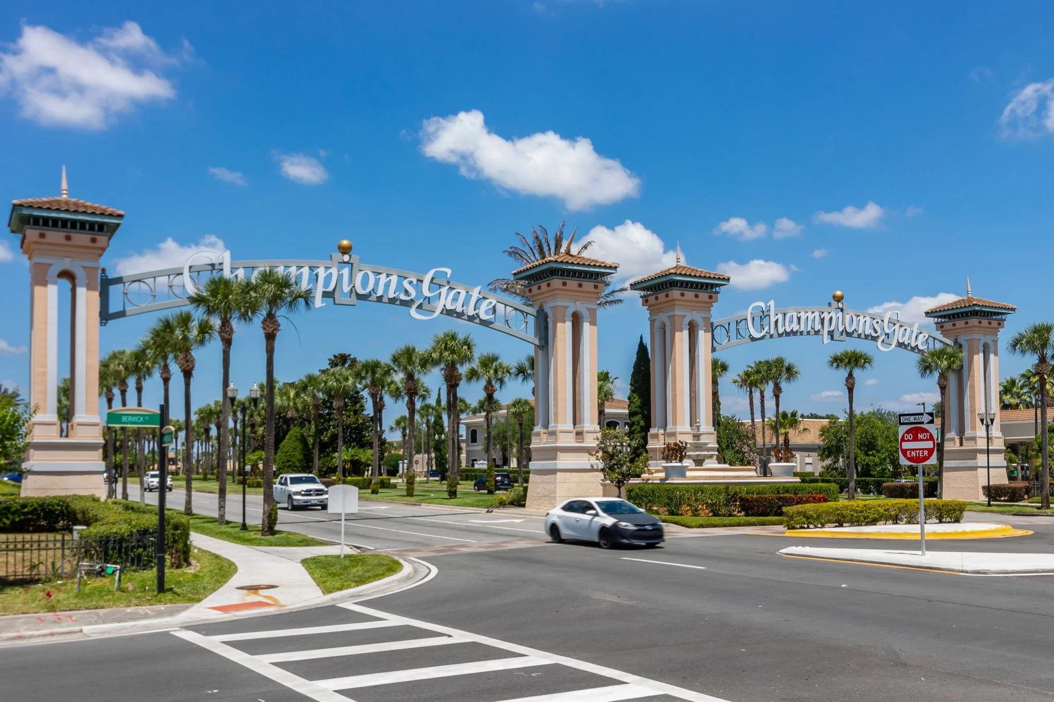 109-web-or-mls-89-print-52-print-90-print-76-print-exterior (15 of 16).jpg