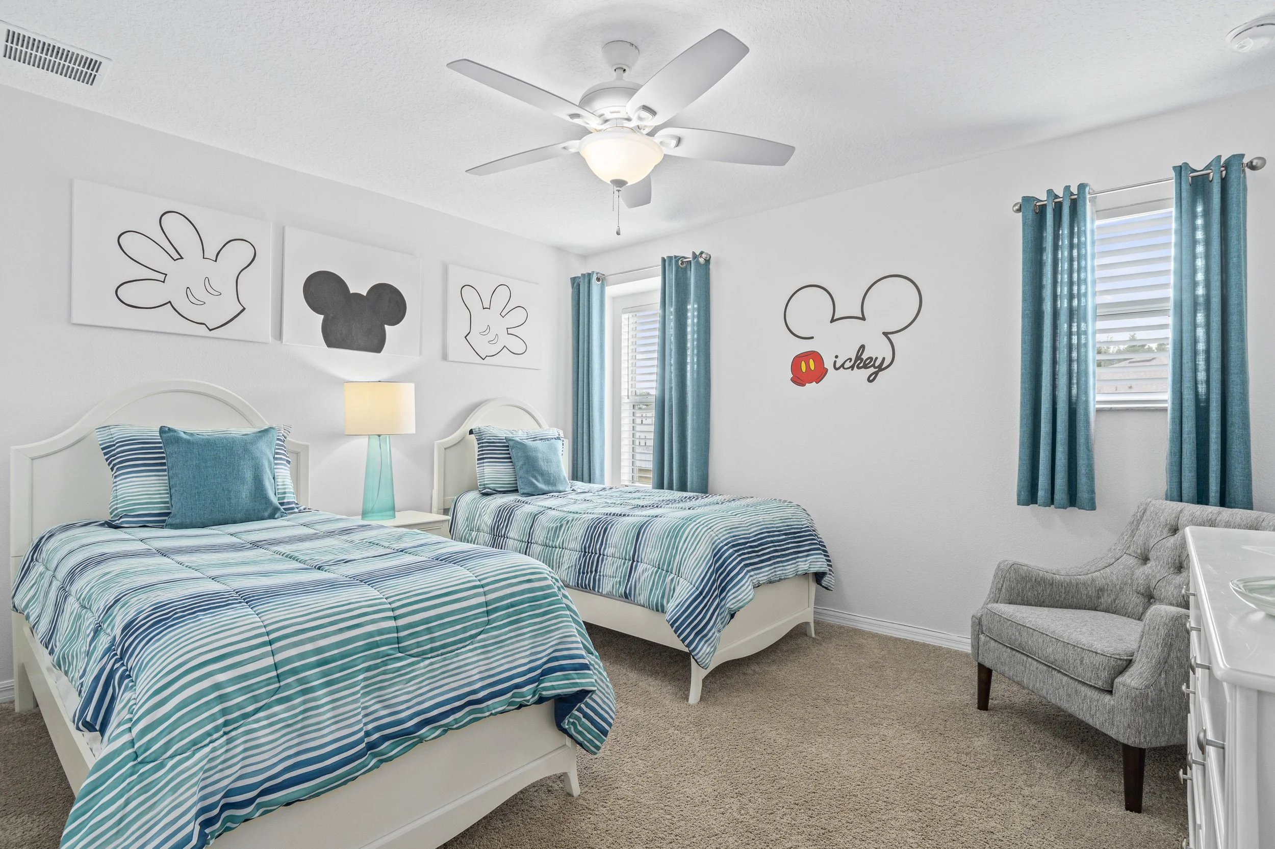 5 Bedroom Legacy Park Villa - Themed Mickey Bedroom.jpg