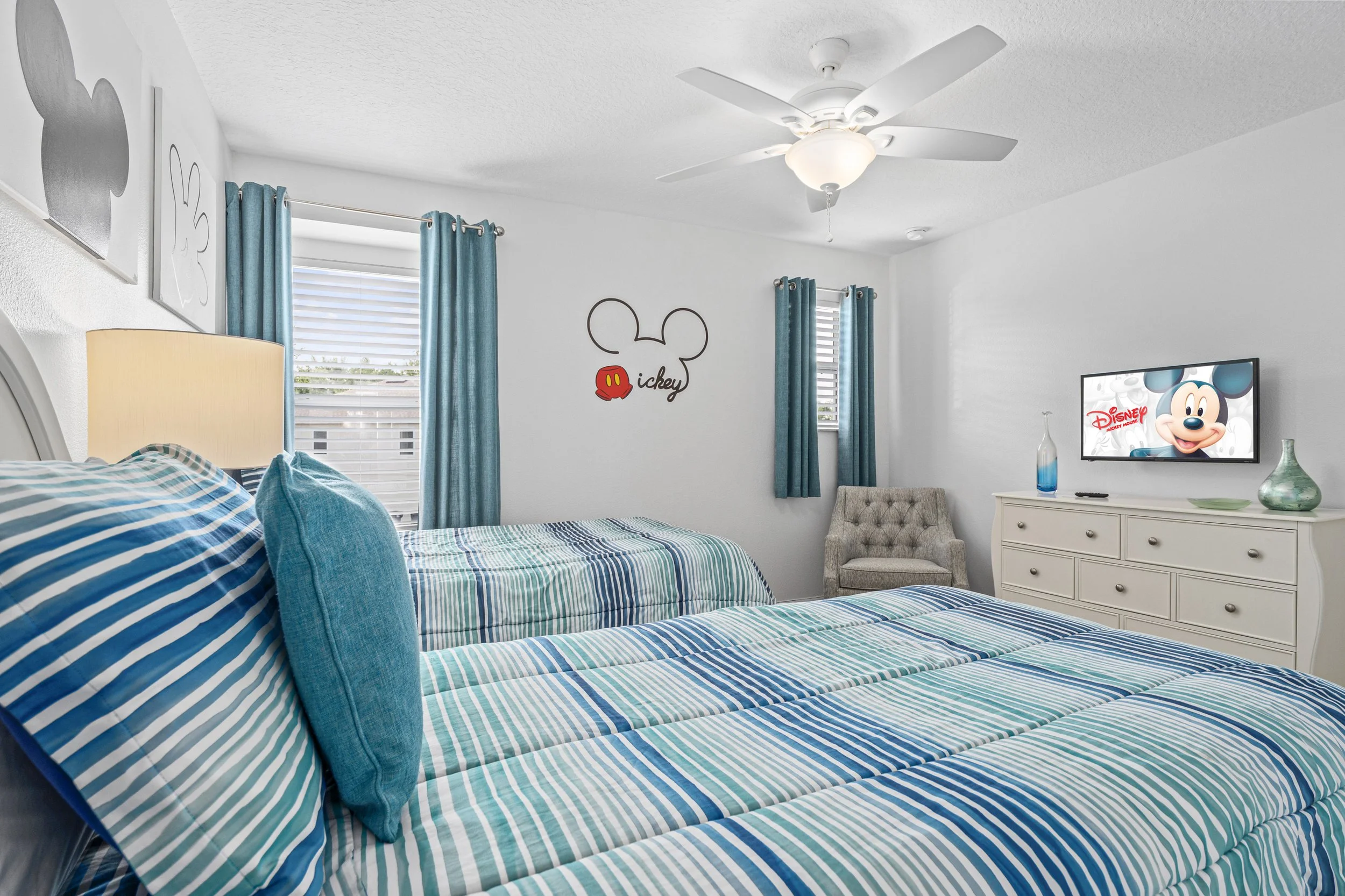 5 Bedroom Legacy Park Villa - Mickey Mouse Themed Bedroom.jpg