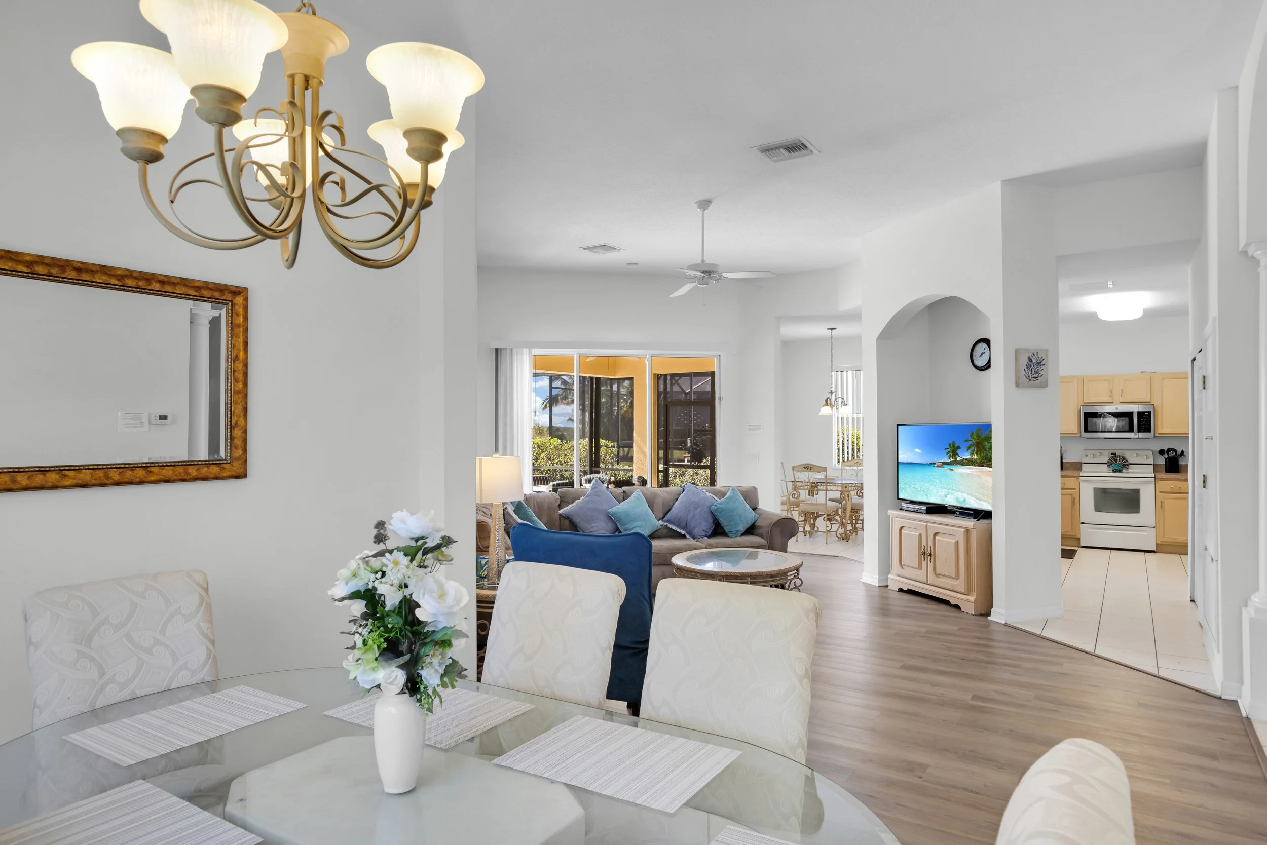 13_101 calabay parc blvd - 13.jpg