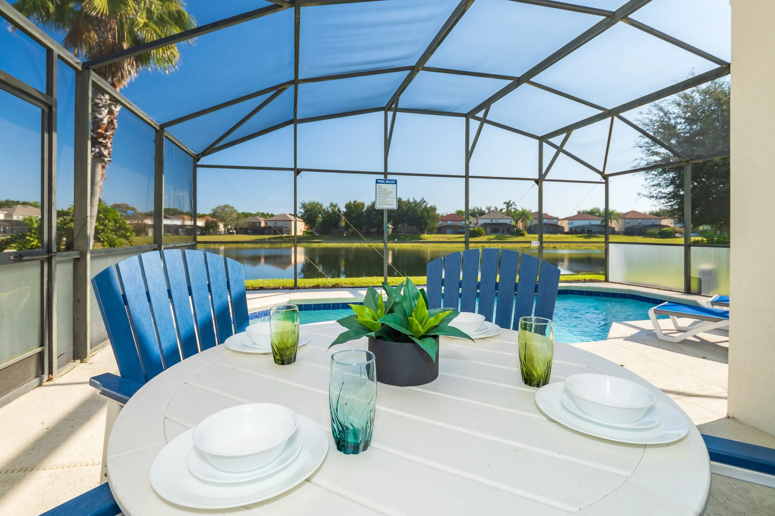 Lake view 4 bed villa near Disney