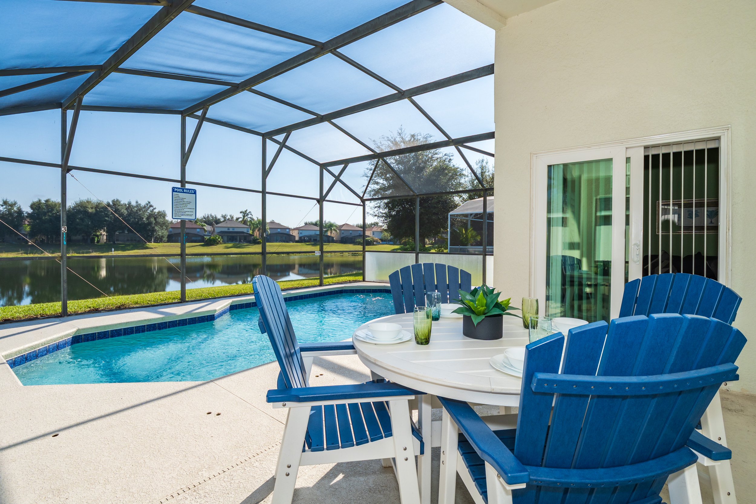 Lake view 4 bed villa near Disney