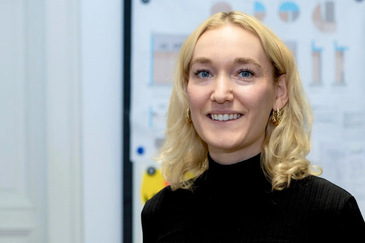   Julia Finkbeiner  

Architektin AIP 
0711 / 666 08 21 
j.finkbeiner@kilianpartner.de 