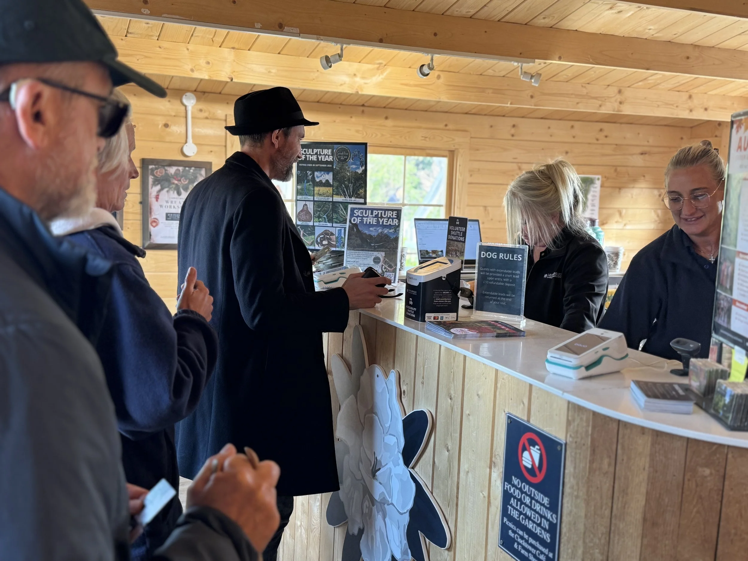 Groups at Leonardslee Lakes and Gardens  (5).jpg