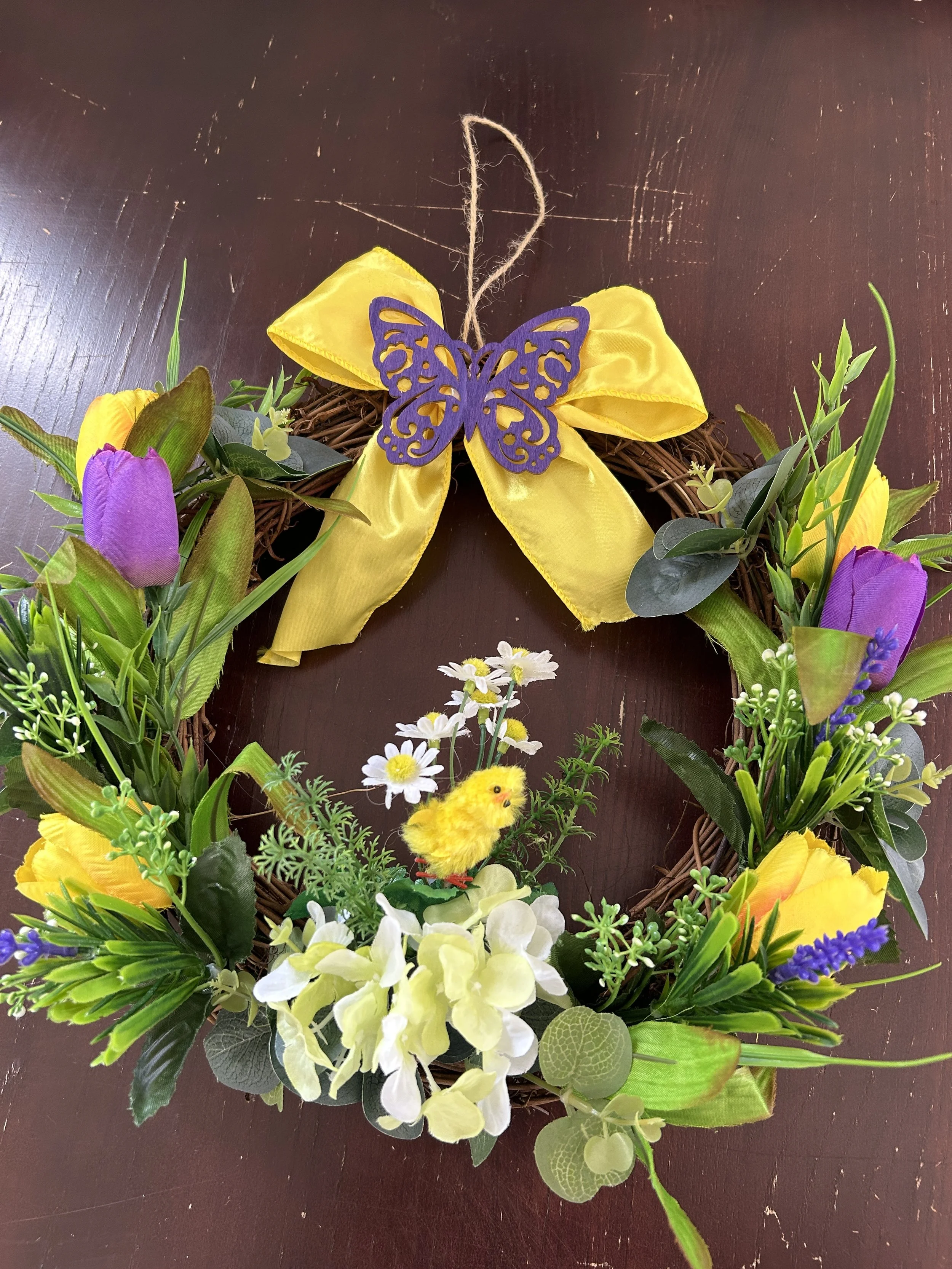 Spring Reusable Wreath Leonardslee  (1).JPG