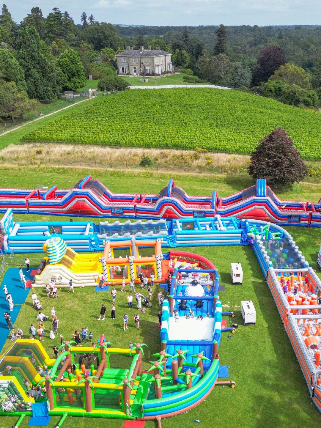 Take on 1,000ft of inflatable slides, jumps, and obstacles in the Labyrinth Challenge, or let little ones explore the all-new Toddler Zone! Perfect for families, friends, or anyone ready for a summer adventure.

🌿 Full access to Leonardslee Gardens 