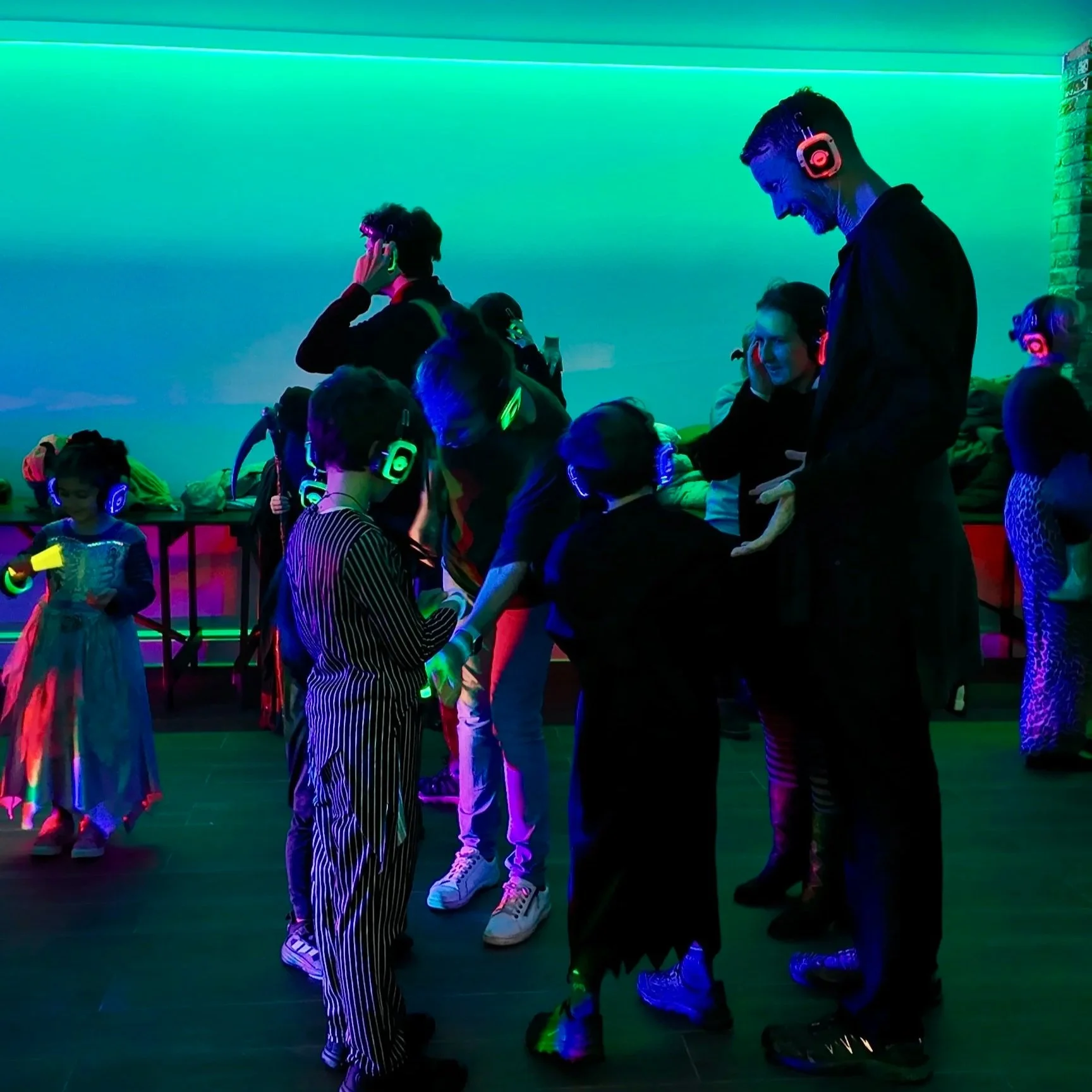 Halloween+Disco.jpg