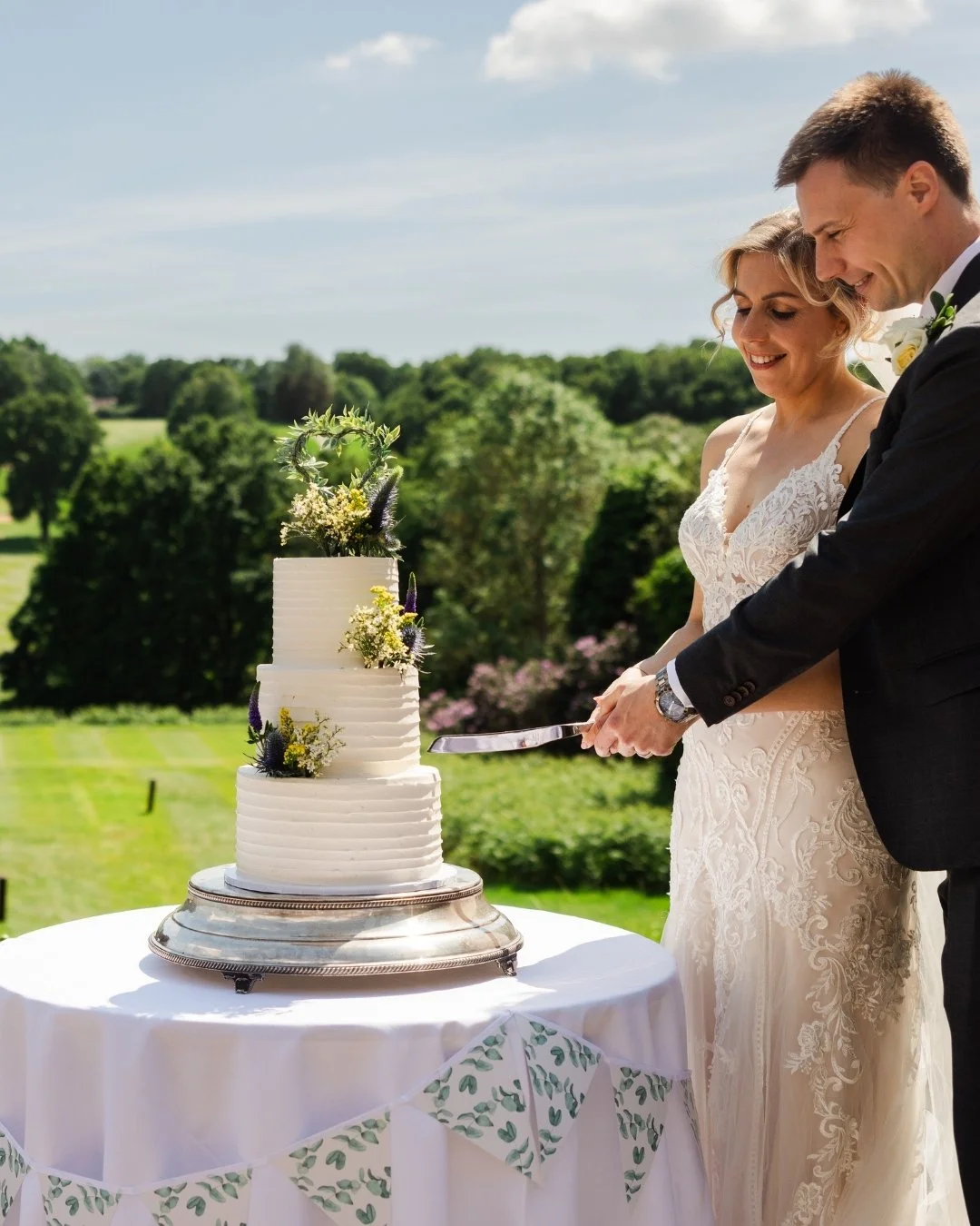 Leonardslee Weddings (10).jpg