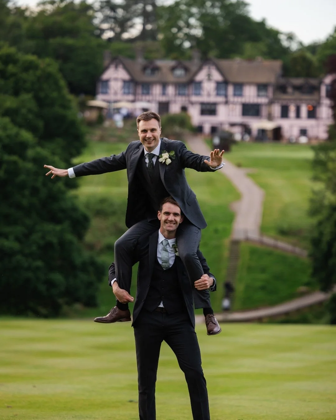 Leonardslee Weddings (11).jpg