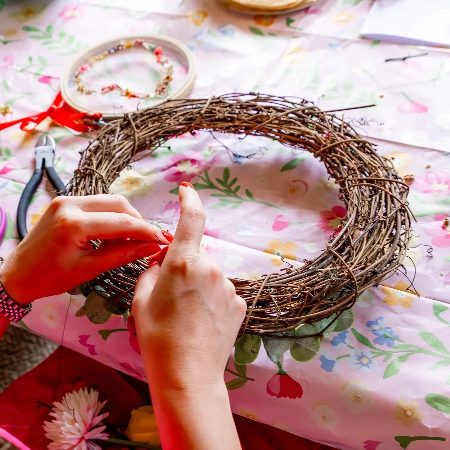 Reusable+Wreath+Workshop+LLG.jpg