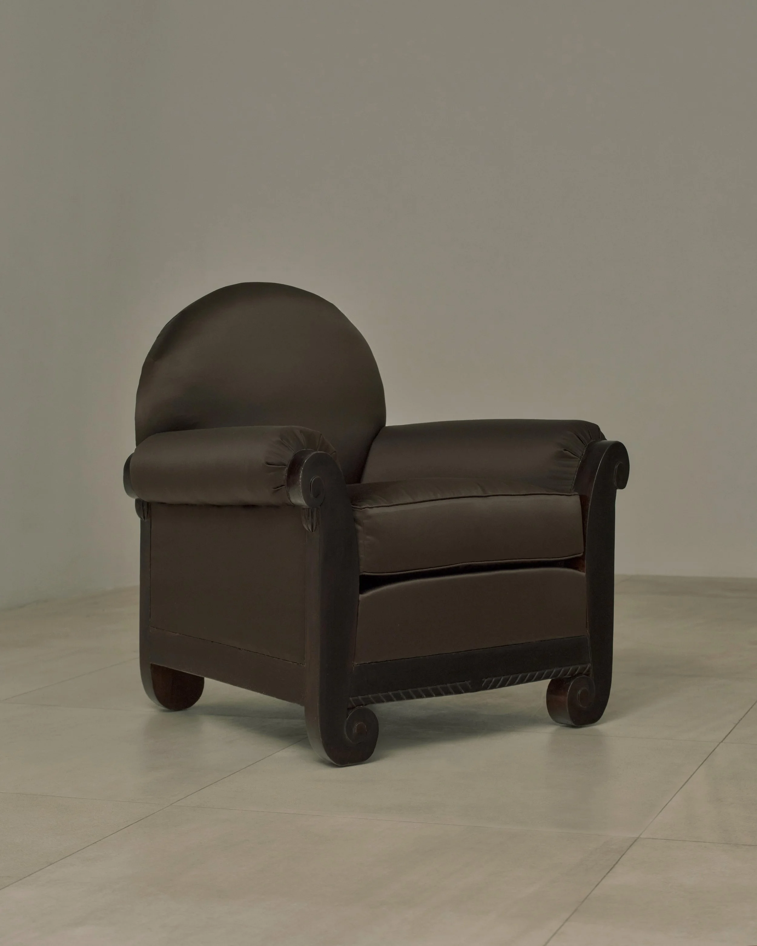 Sue & Mare armchair