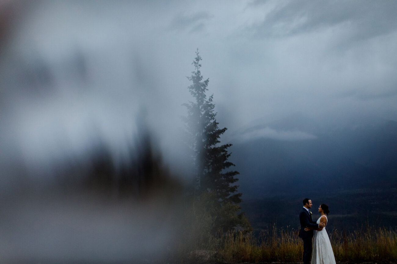 124-revelstoke-wedding-photographer.jpg