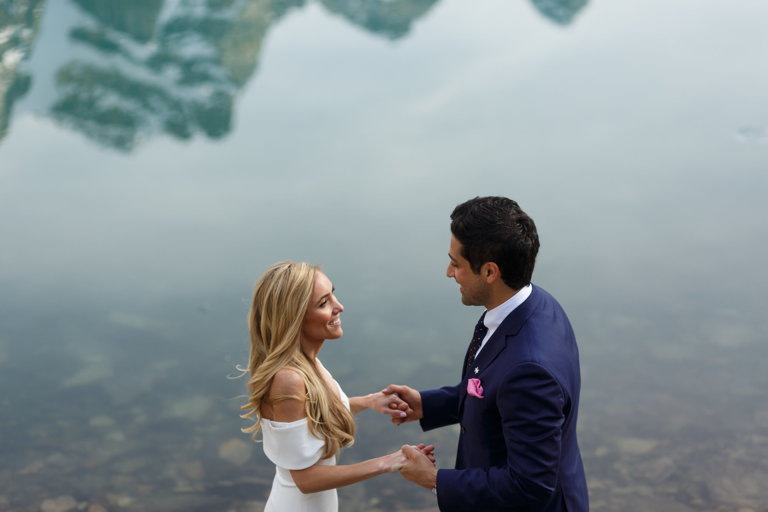  Moraine Lake Elopement, Banff Wedding Photographer 